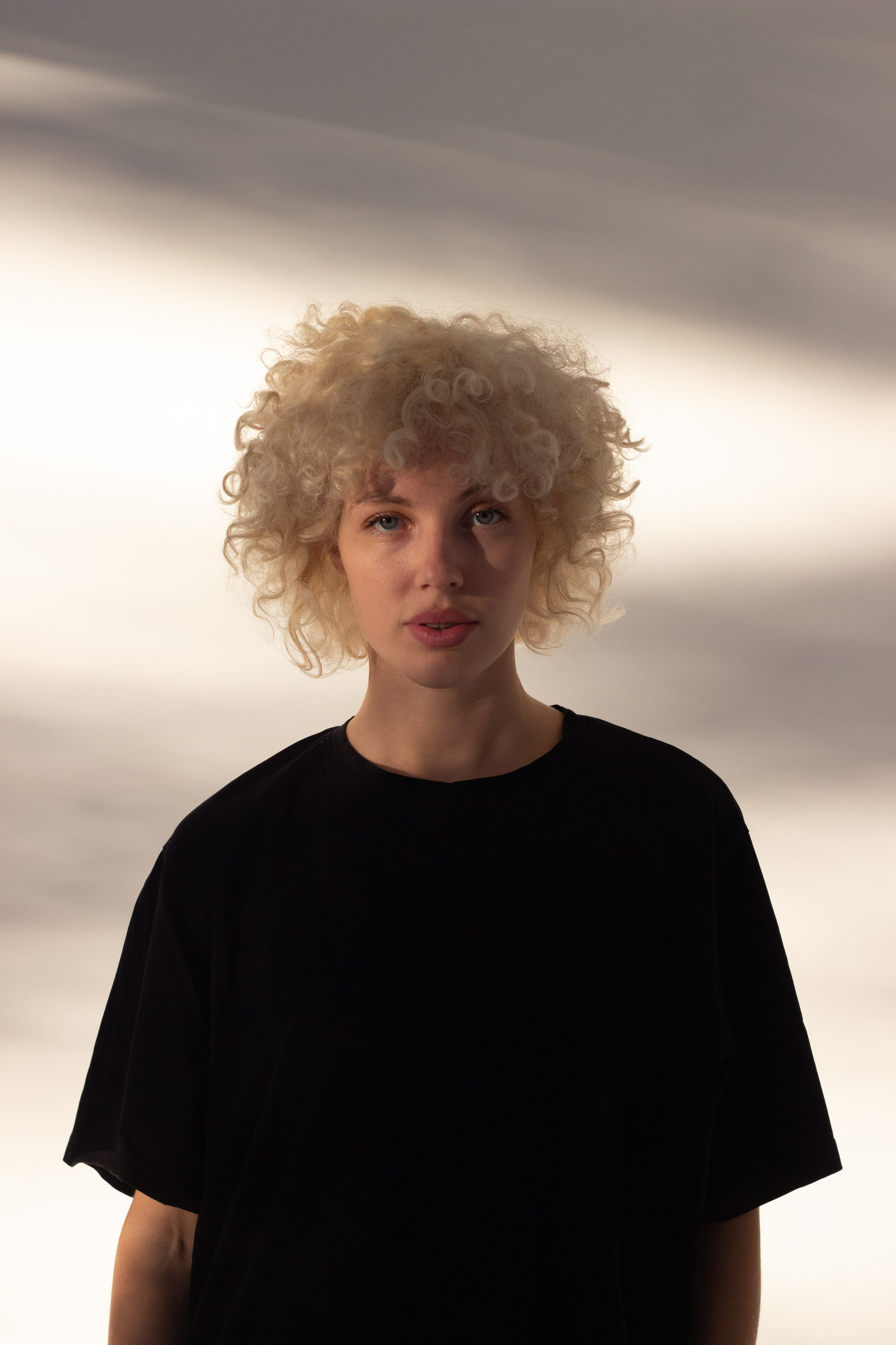 Модель для предметной съемки Таня Н.Н.| Sale Easy