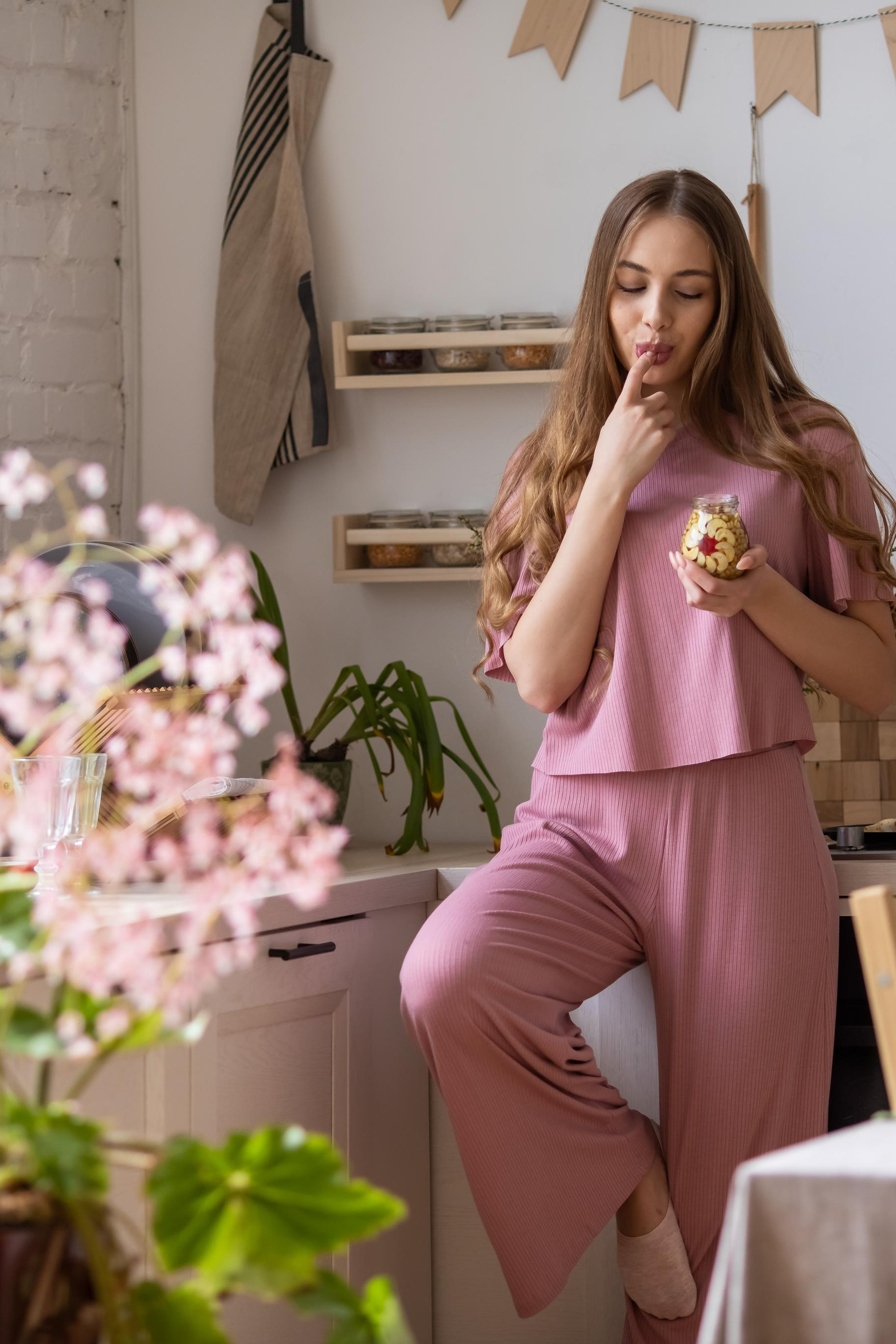 Модель для предметной съемки Анастасия И. Москва| Sale Easy