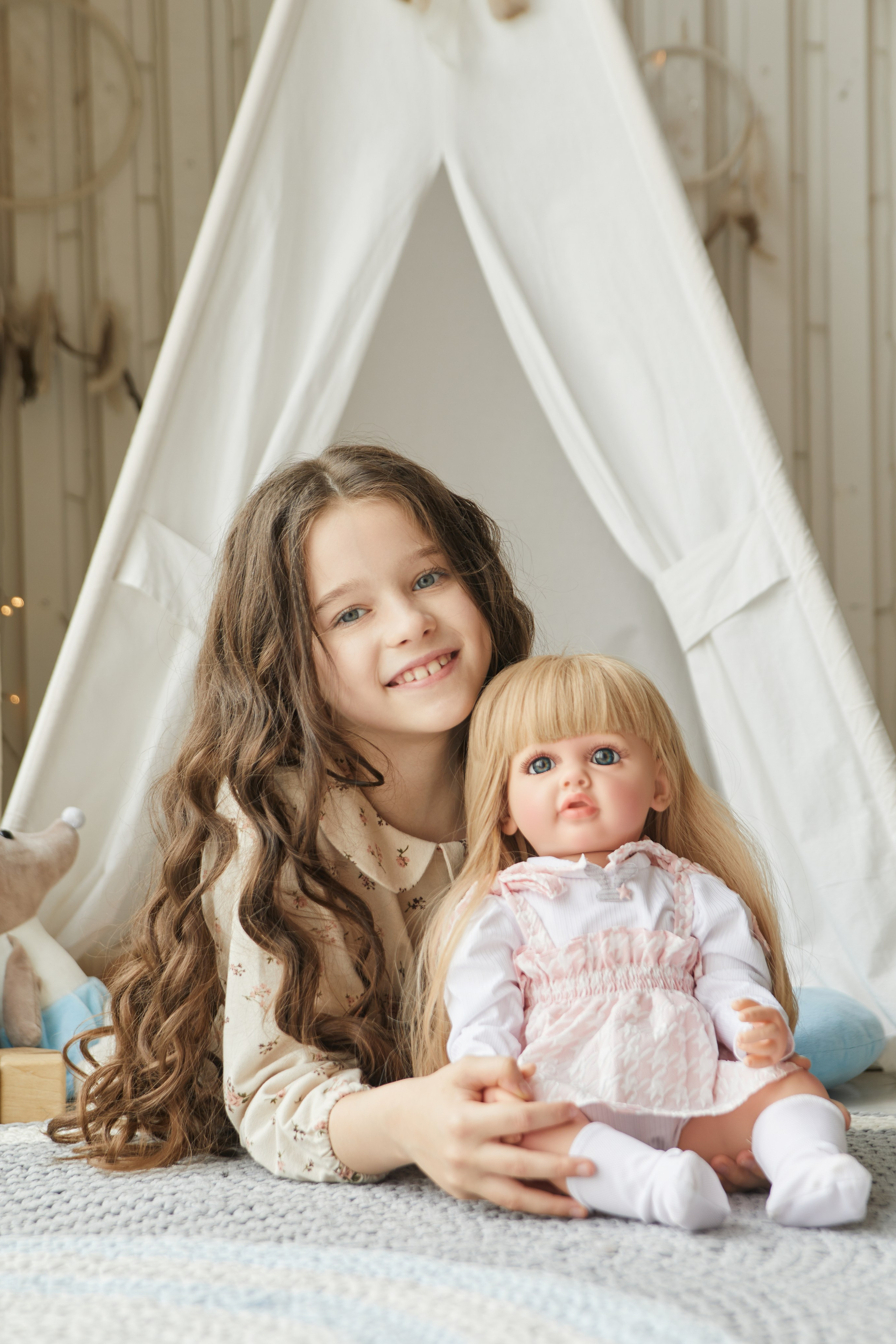 Модель для предметной съемки Виктория О. Н.Н.| Sale Easy