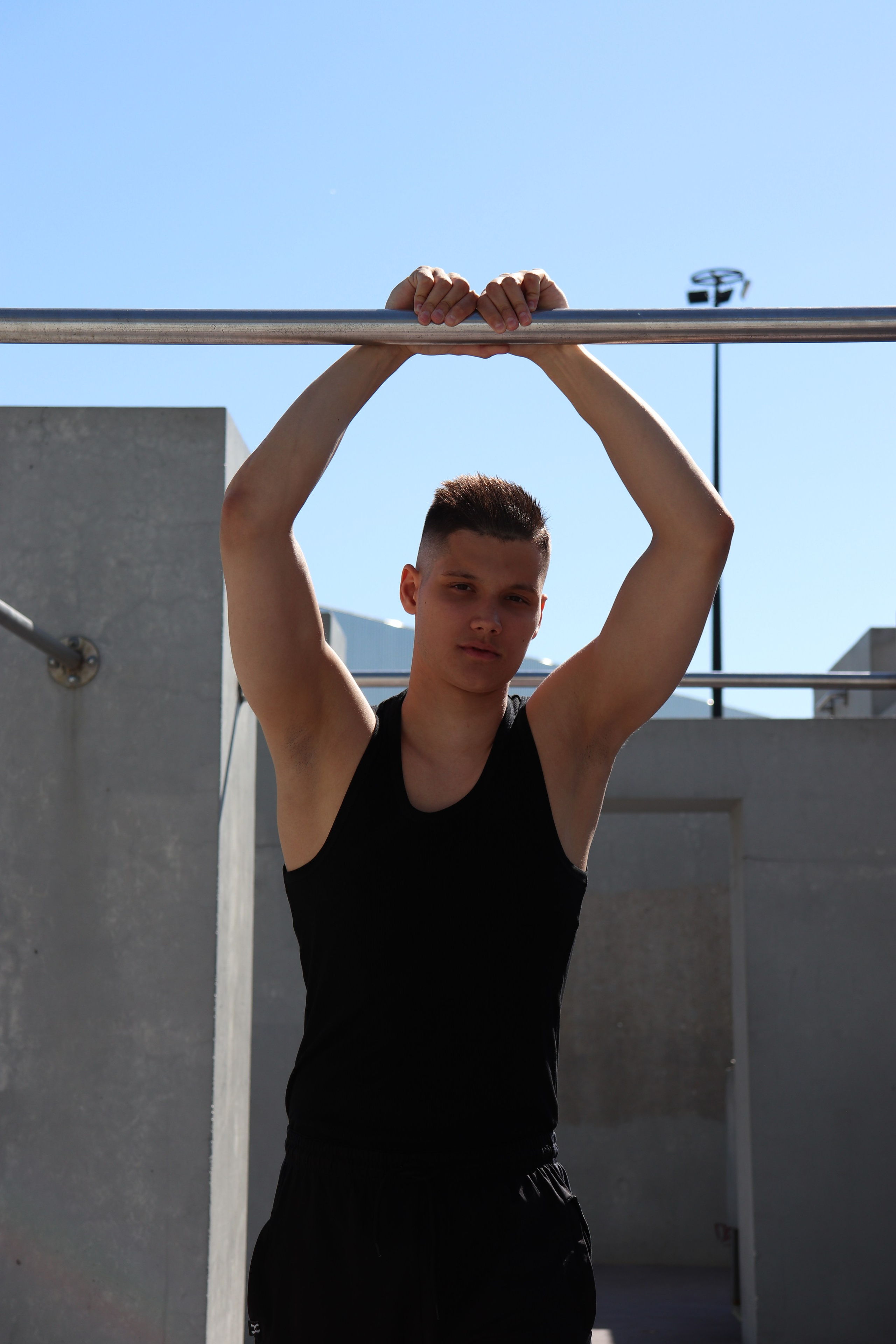 Модель для предметной съемки Тимур id 17 026 Казань| Sale Easy