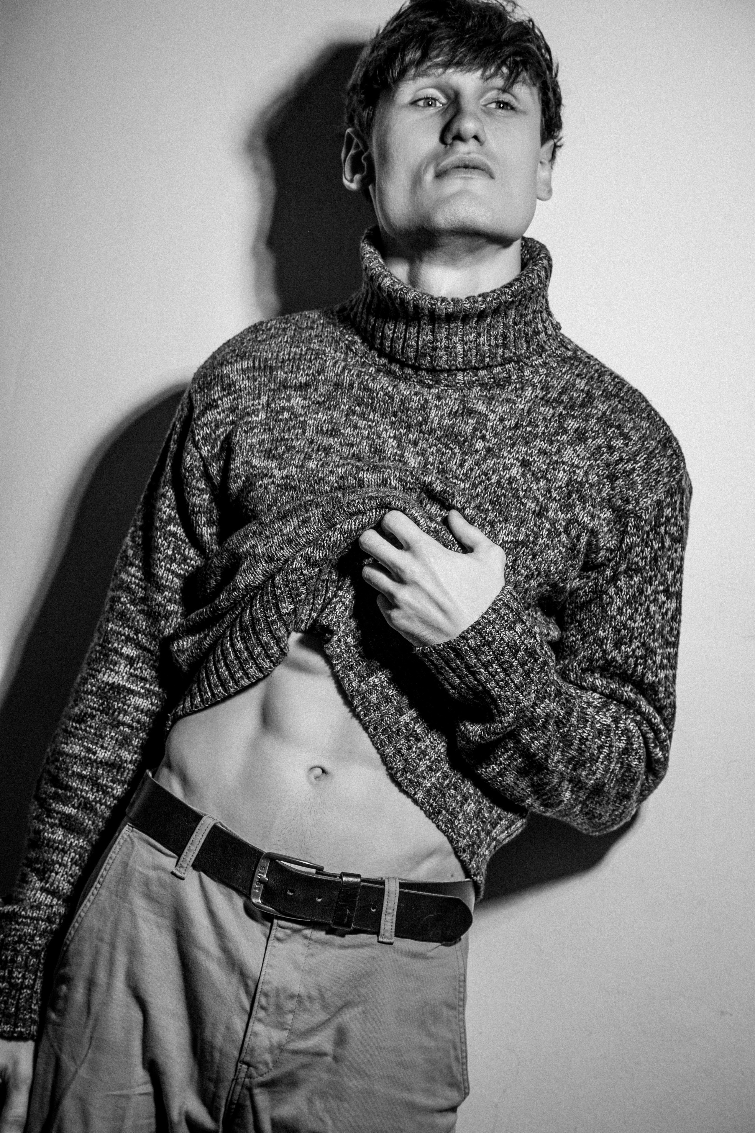 Модель для предметной съемки Илья АА Москва | Sale Easy