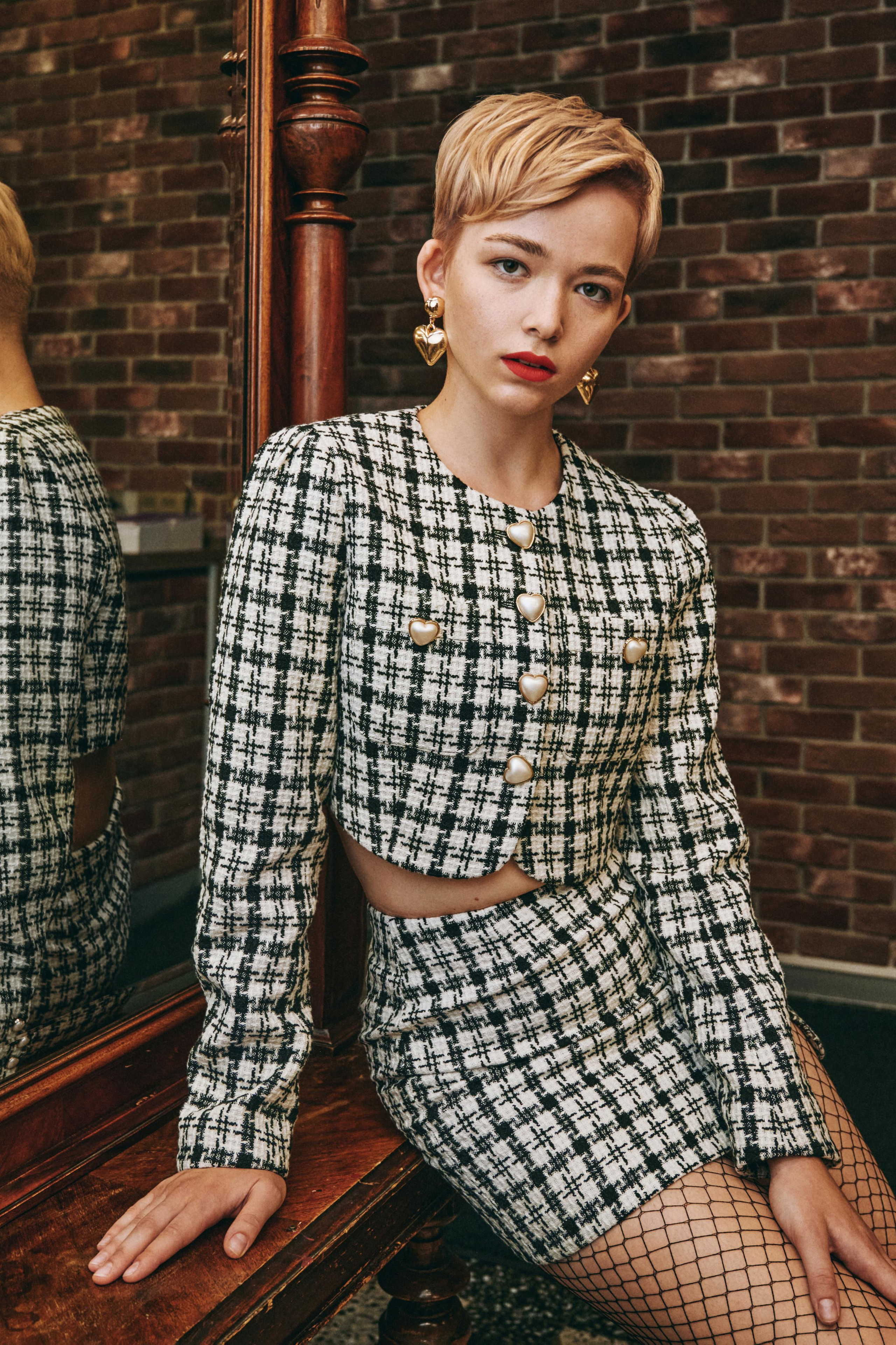 Модель для предметной съемки Дарья Ж. Москва| Sale Easy