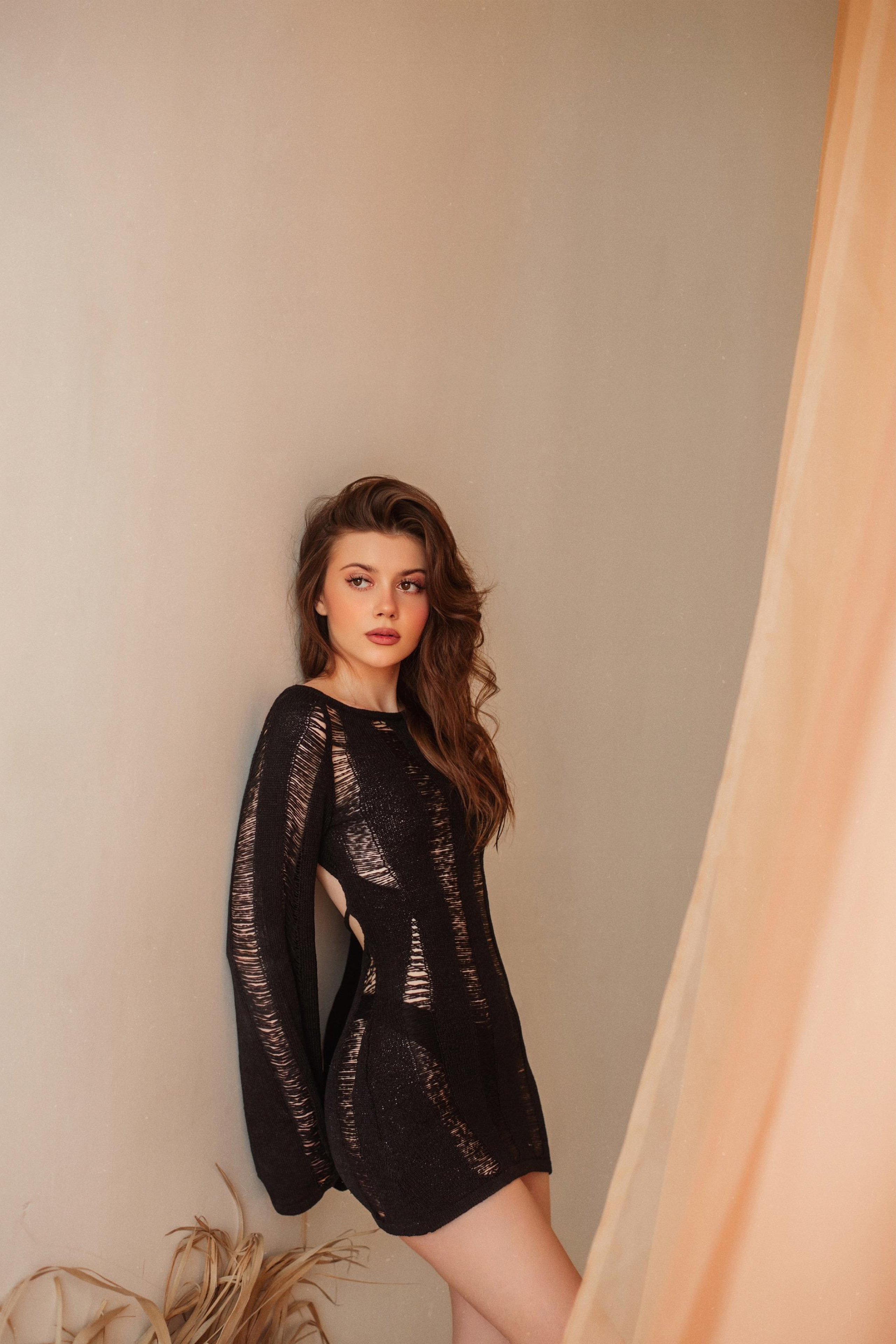 Модель для предметной съемки Кристина К. С-Петербург | Sale Easy