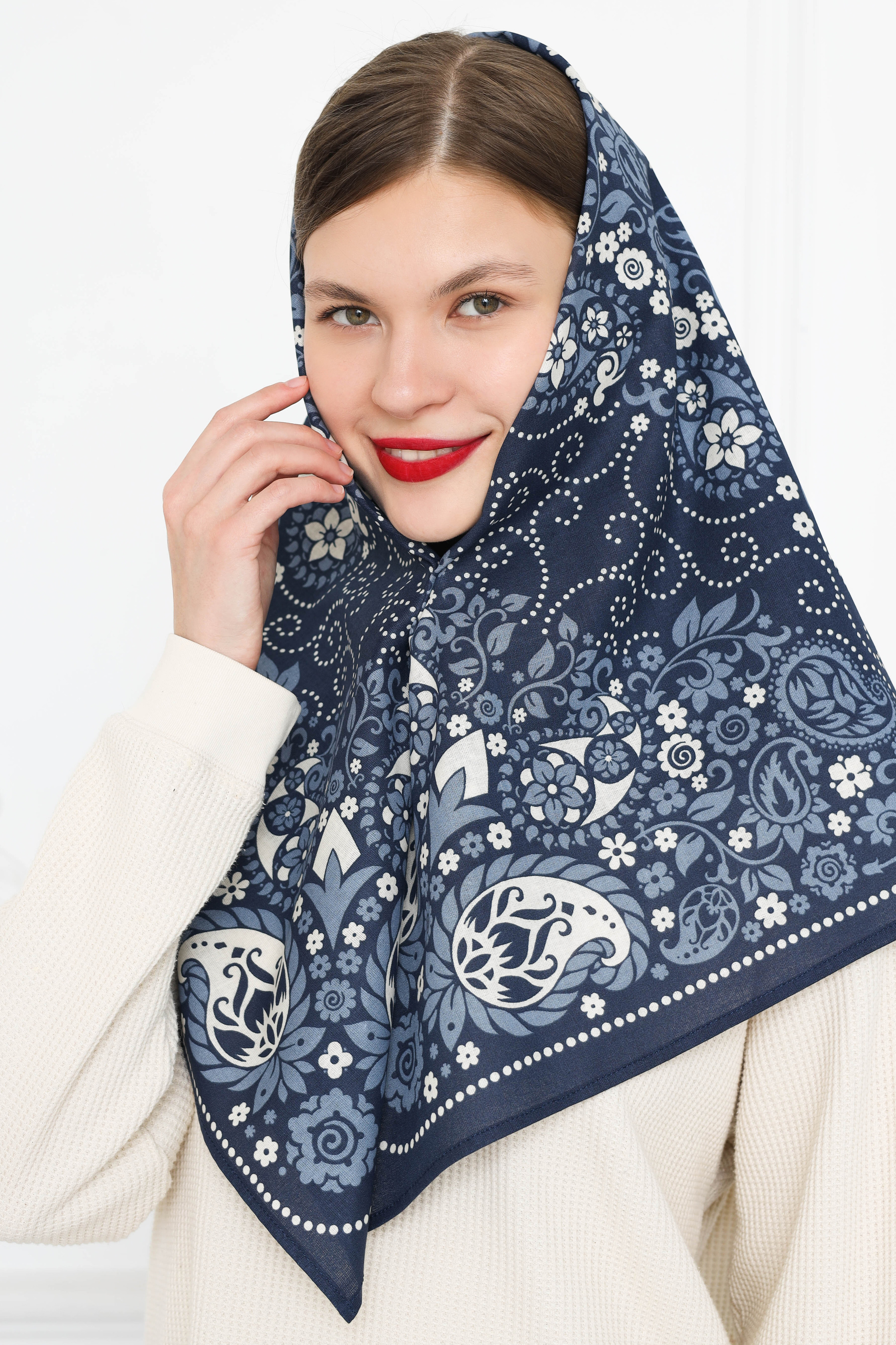 Портфолио. Фото головных уборов для маркетплейсов | Sale Easy