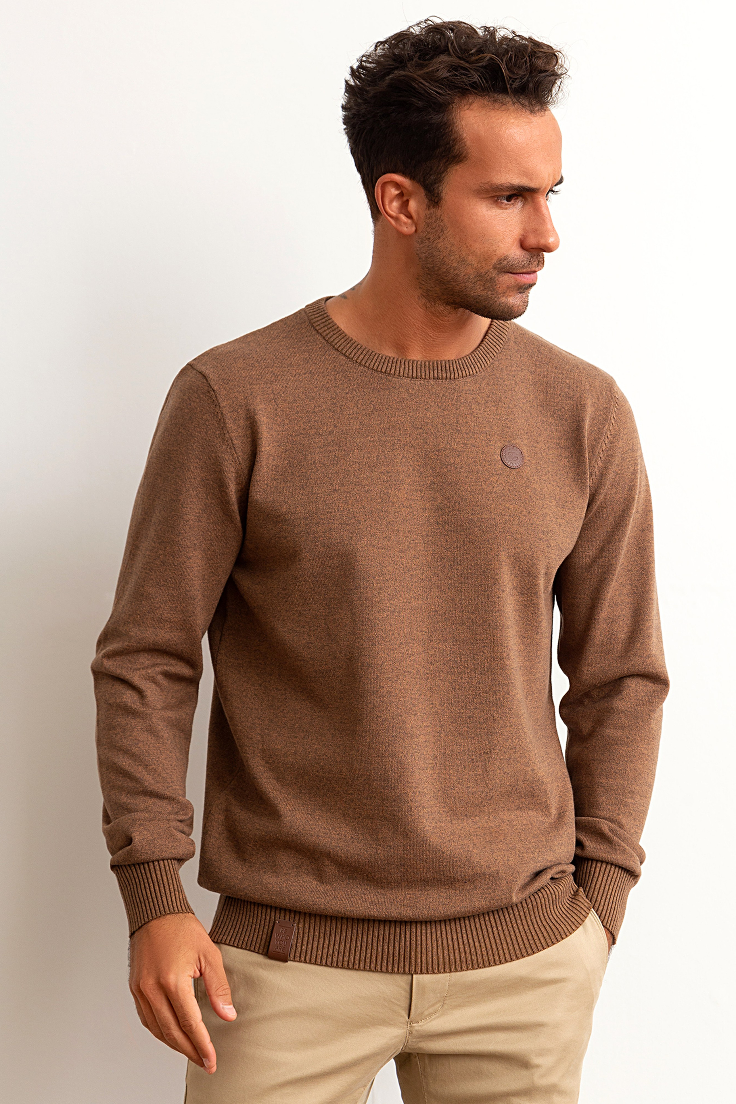 Модель для предметной съемки Илья Ж Москва | Sale Easy