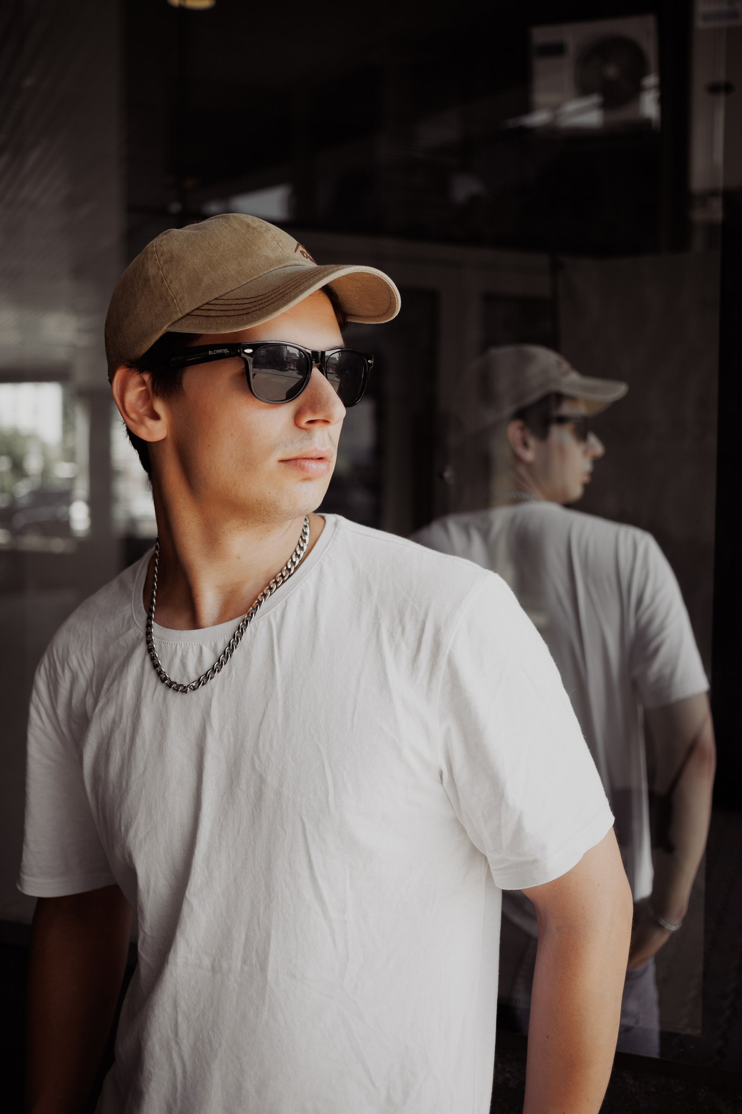 Модель для предметной съемки Александр О Казань| Sale Easy