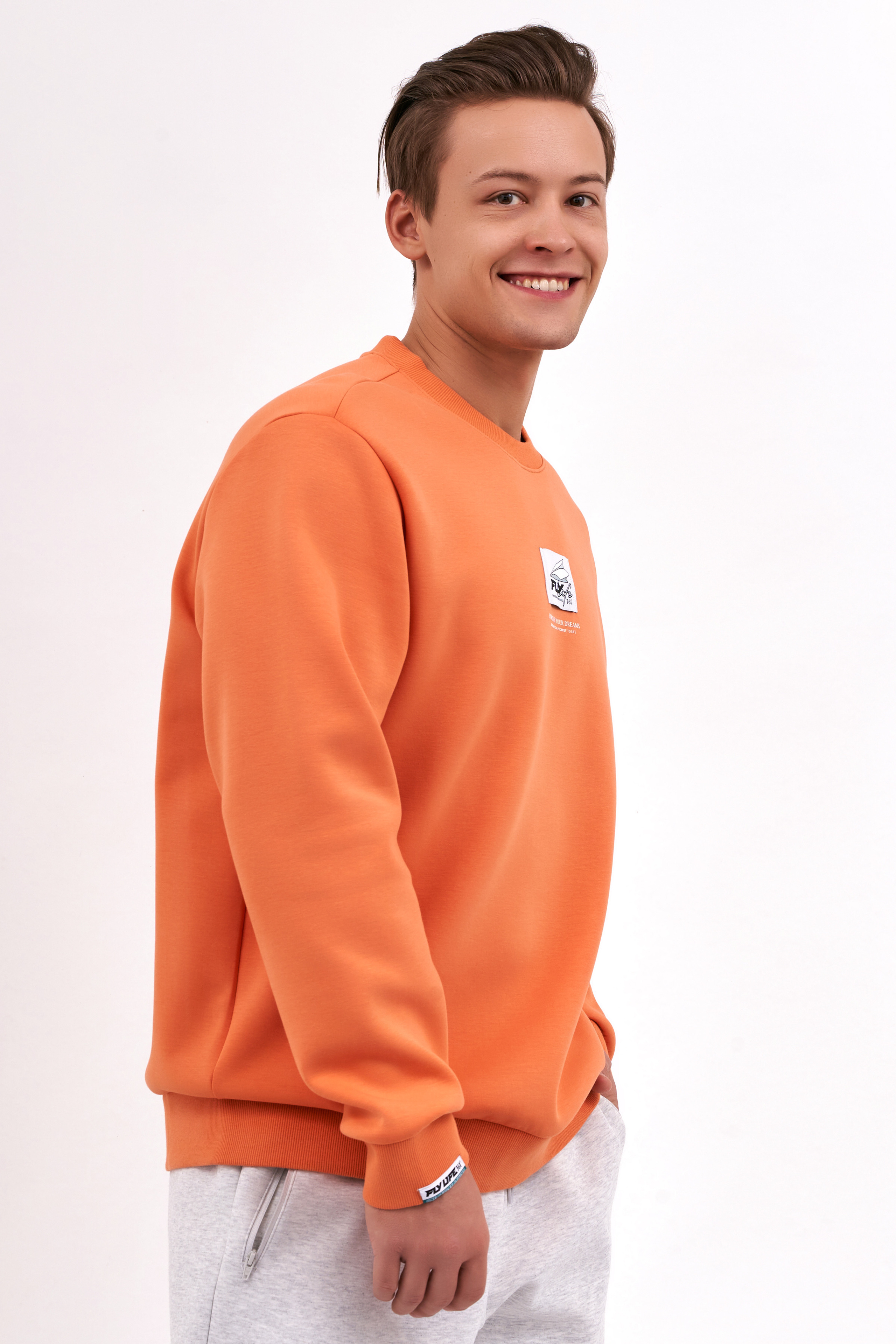 Модель для предметной съемки Роман АА Москва | Sale Easy