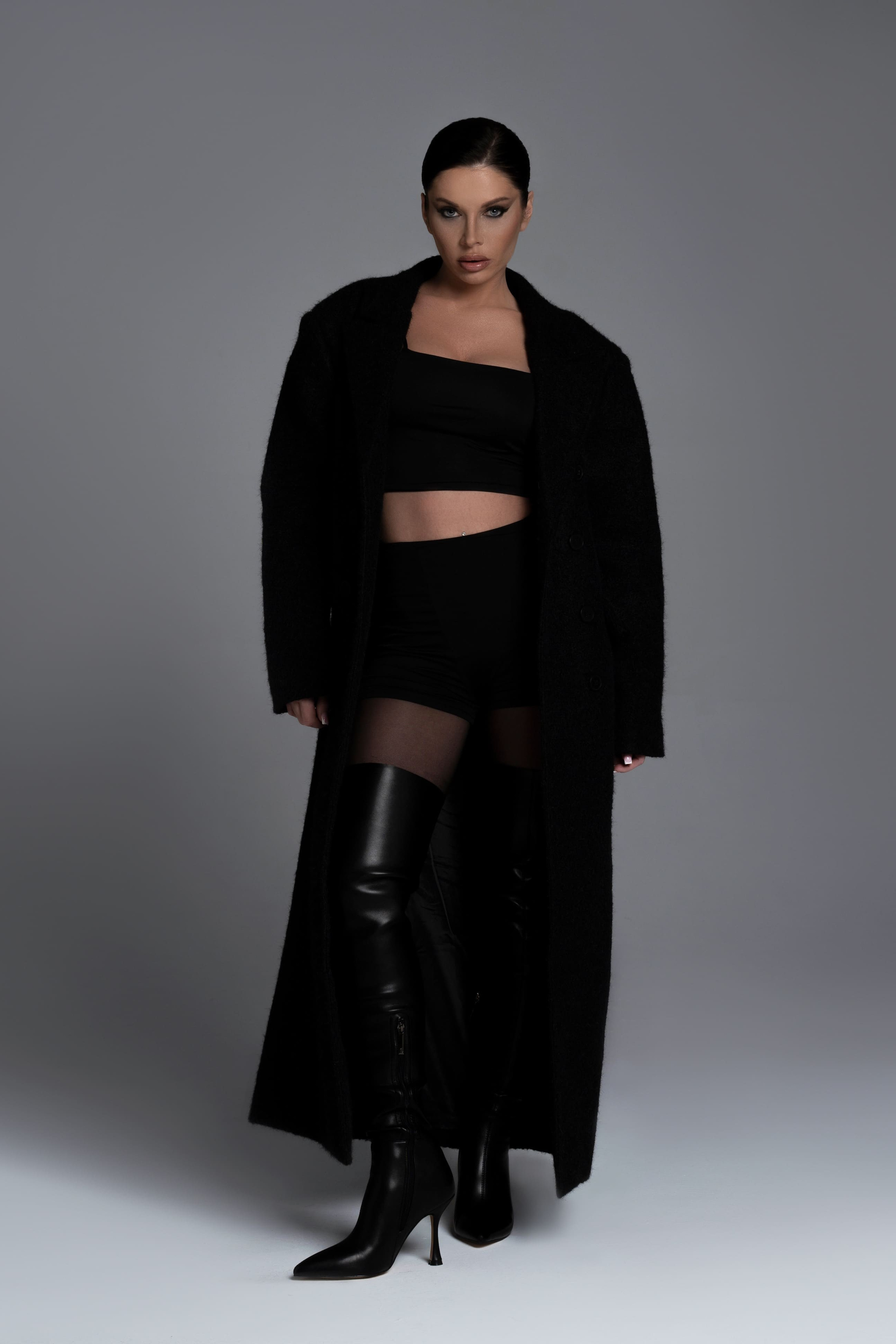 Модель для предметной съемки Оксана 10 260 Москва| Sale Easy