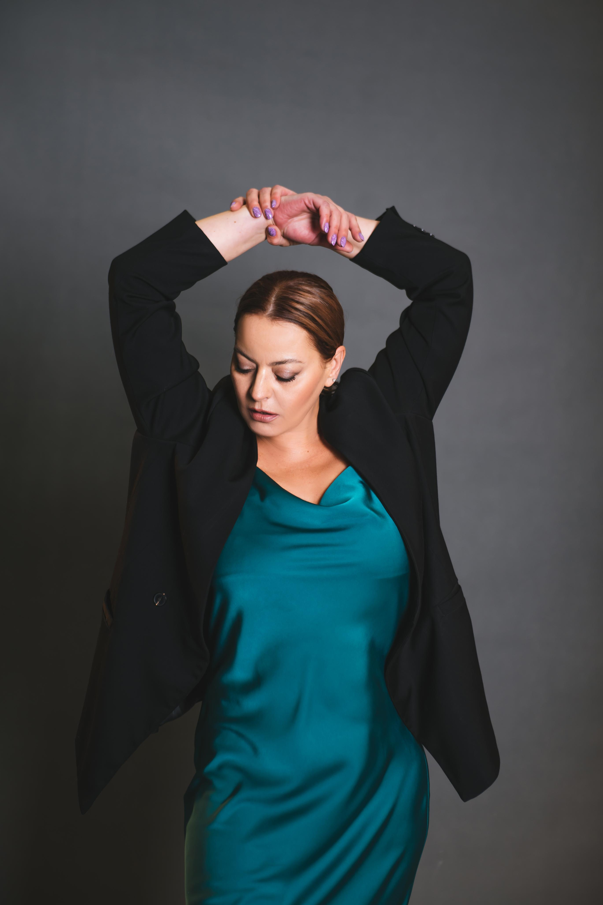 Модель plus size для предметной съемки Наталья Красноярск| Sale Easy