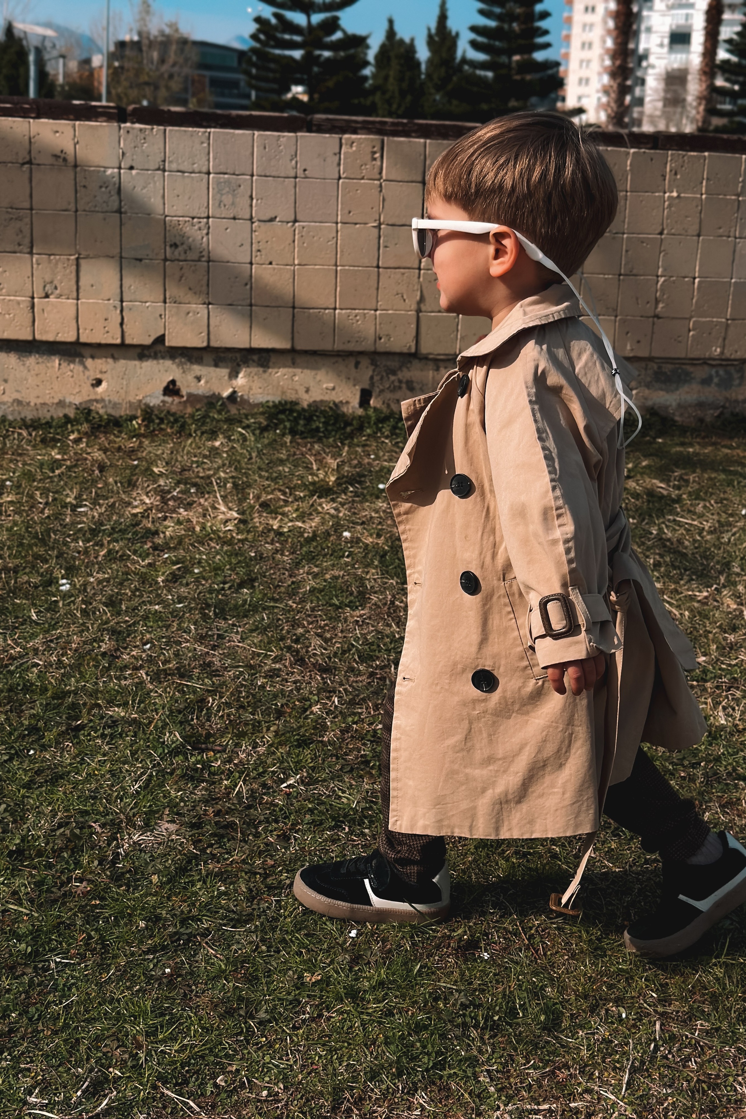 Модель для предметной съемки мальчик Радэль Казань| Sale Easy