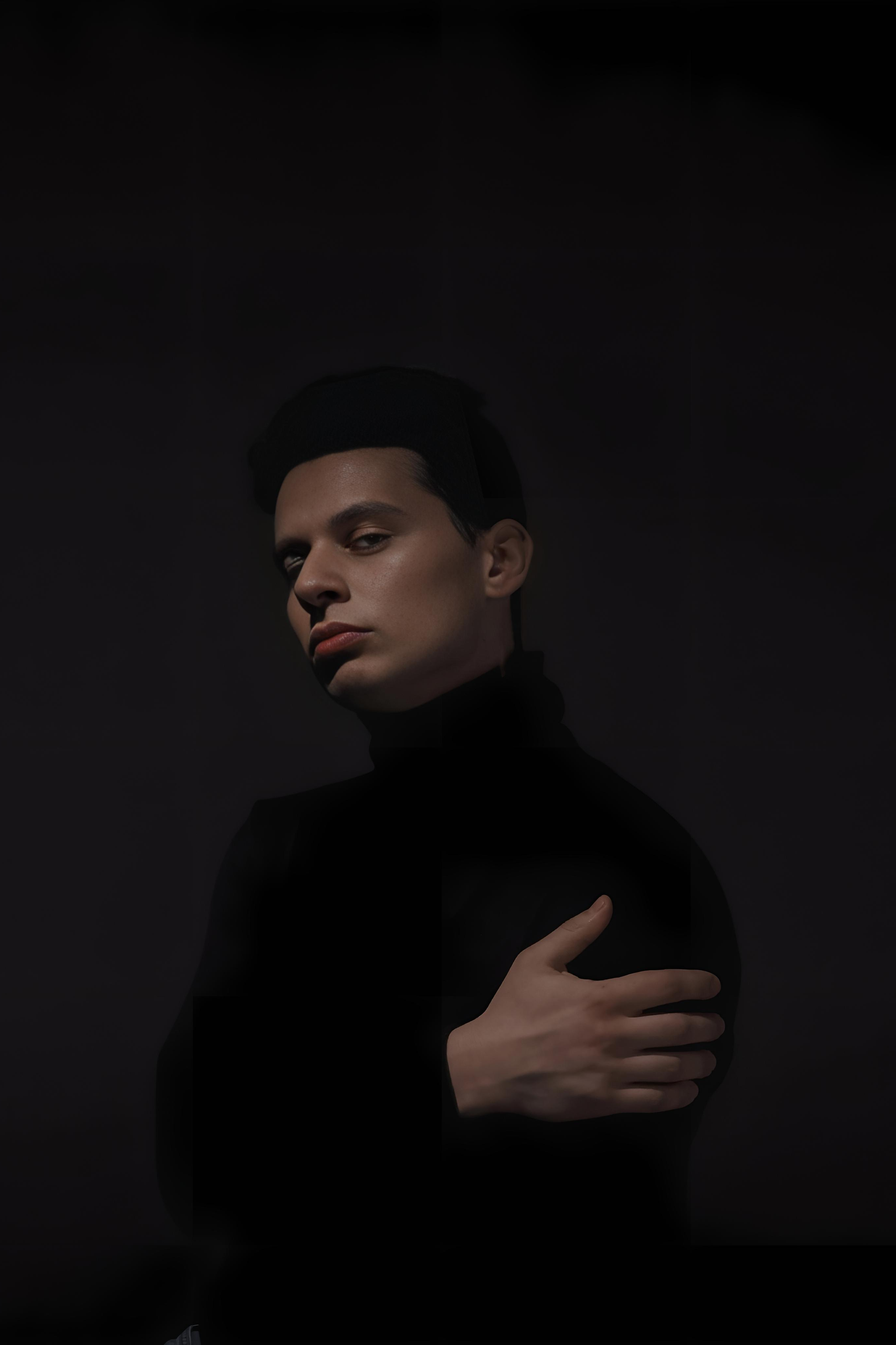 Модель для предметной съемки Александр О Казань| Sale Easy