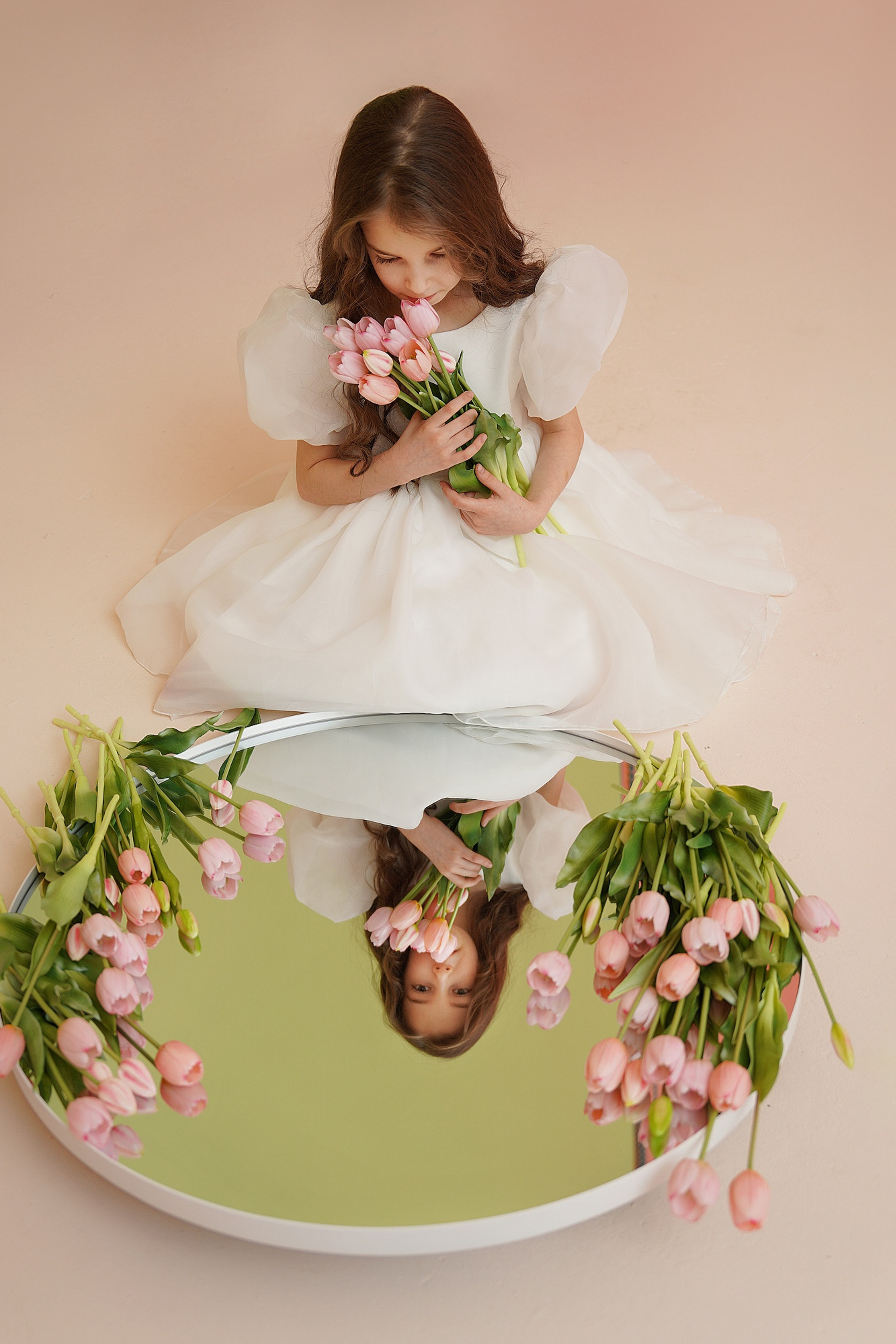 Студия GRAND — зал Крафт для предм. съемки С.-Пб|Sale Easy