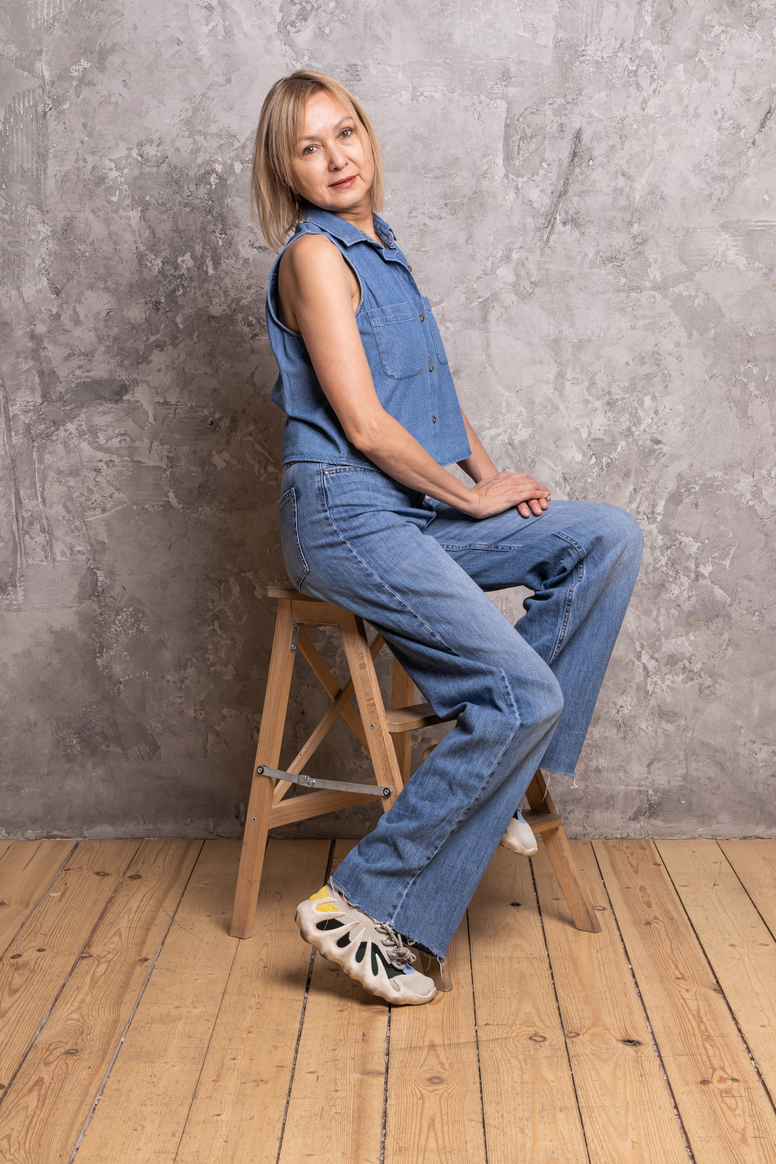 Модель для предметной съемки Алёна 4 Н.Новгород | Sale Easy