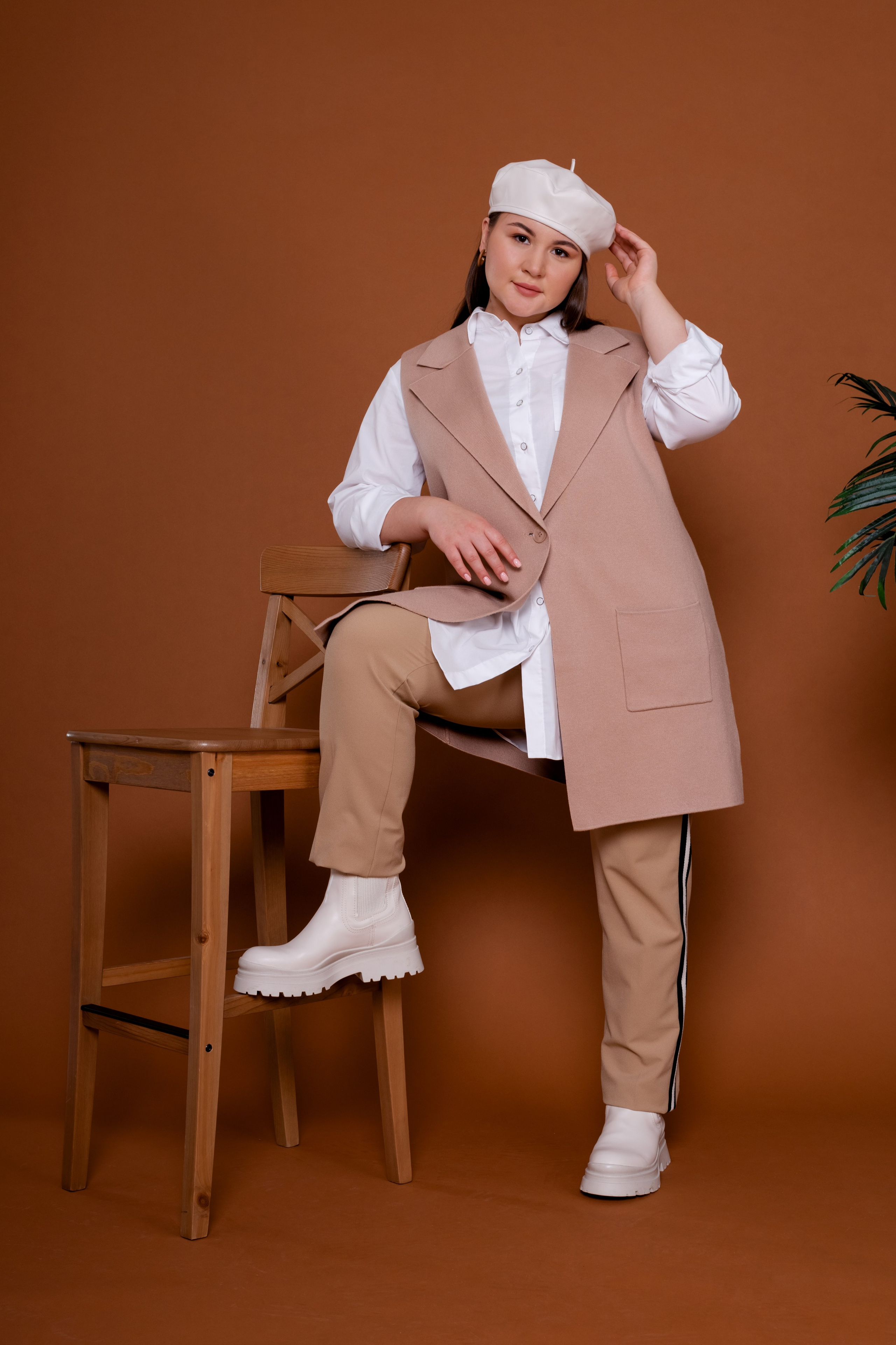 Модель plus size для предметной съемки Регина Б. Москва | Sale Easy