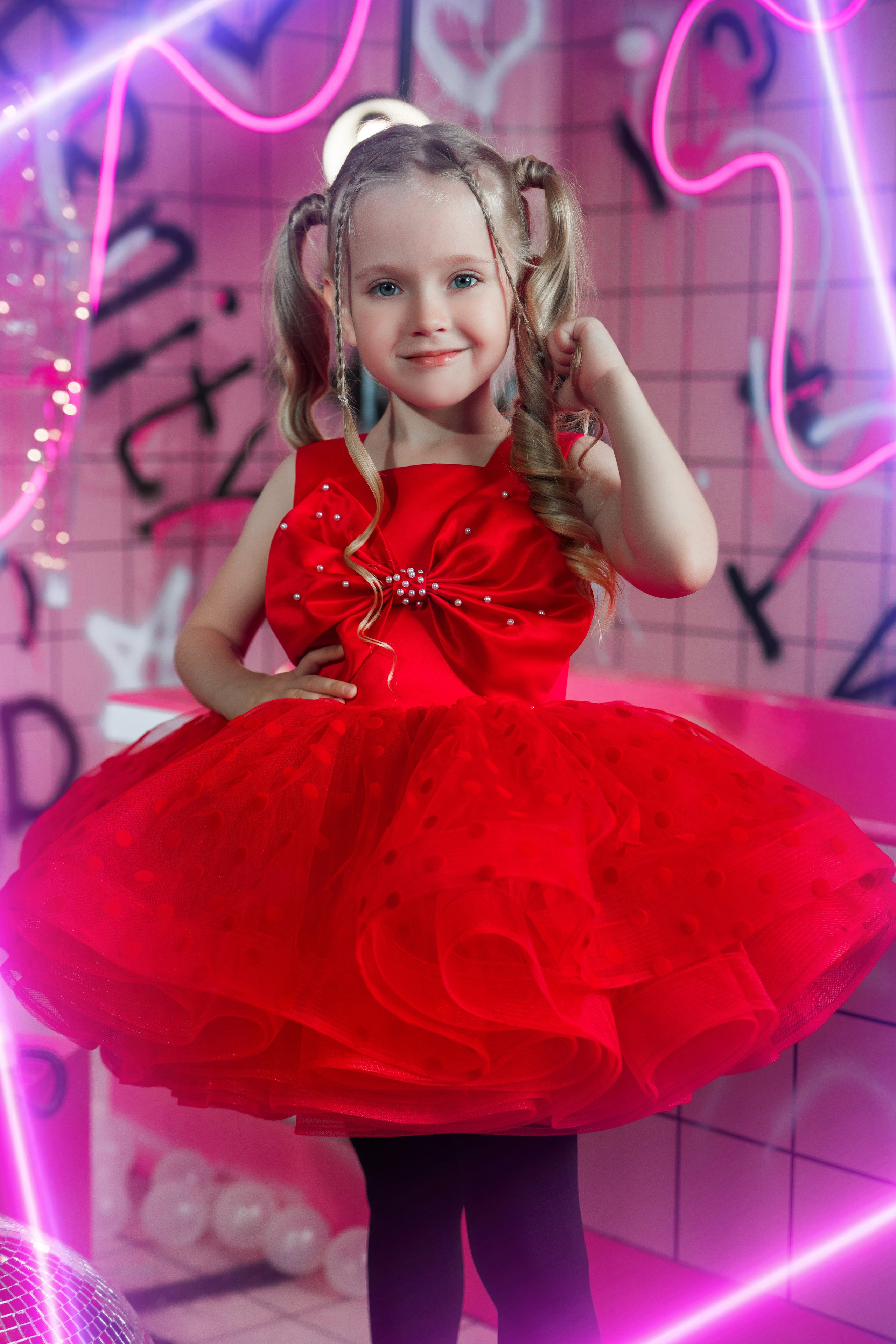 Модель для предметной съемки девочка Василиса В. С.-Пб| Sale Easy