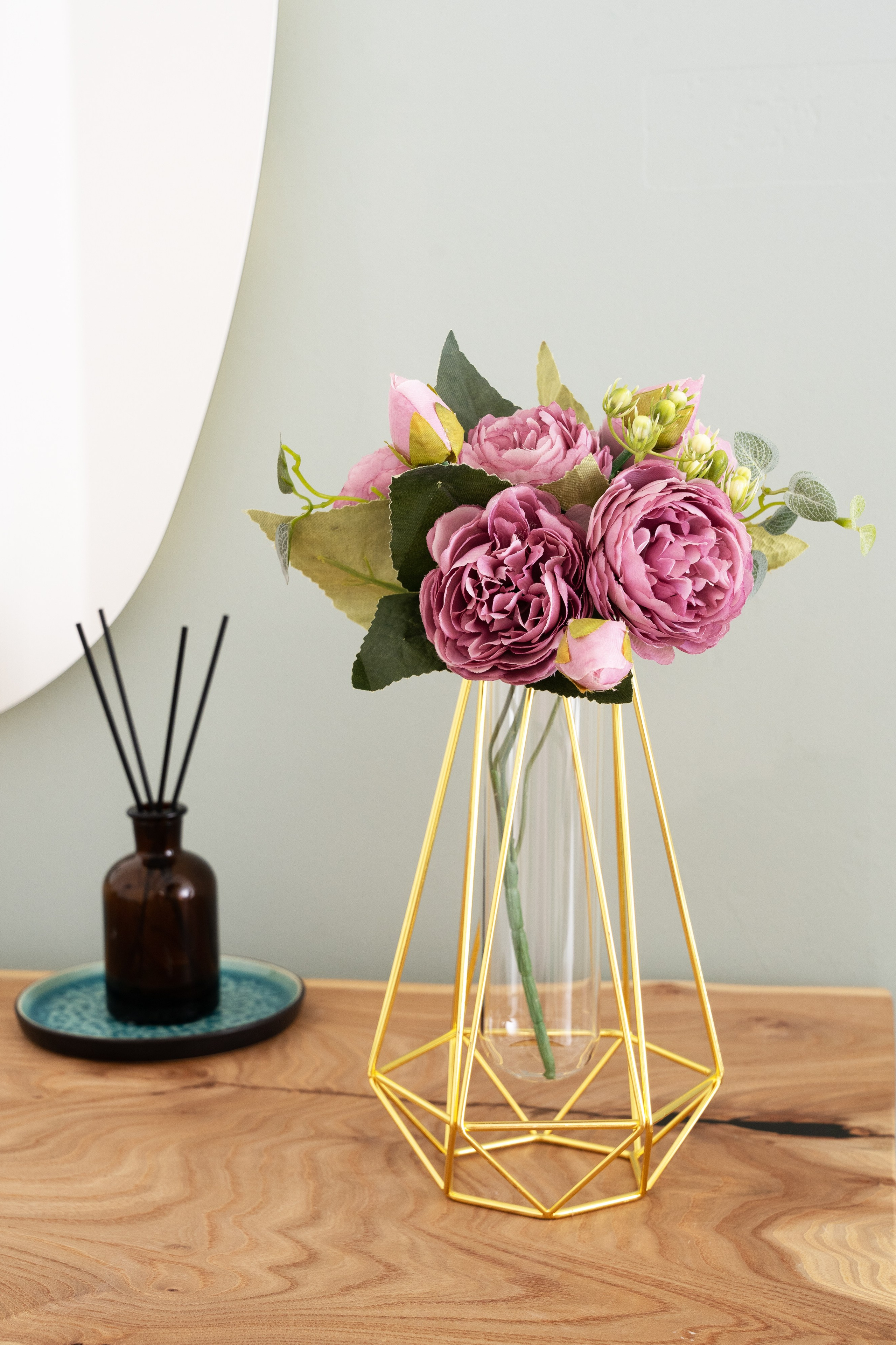 Эстетичная съемка в интерьере для создания естественных и гармоничных визуальных образов