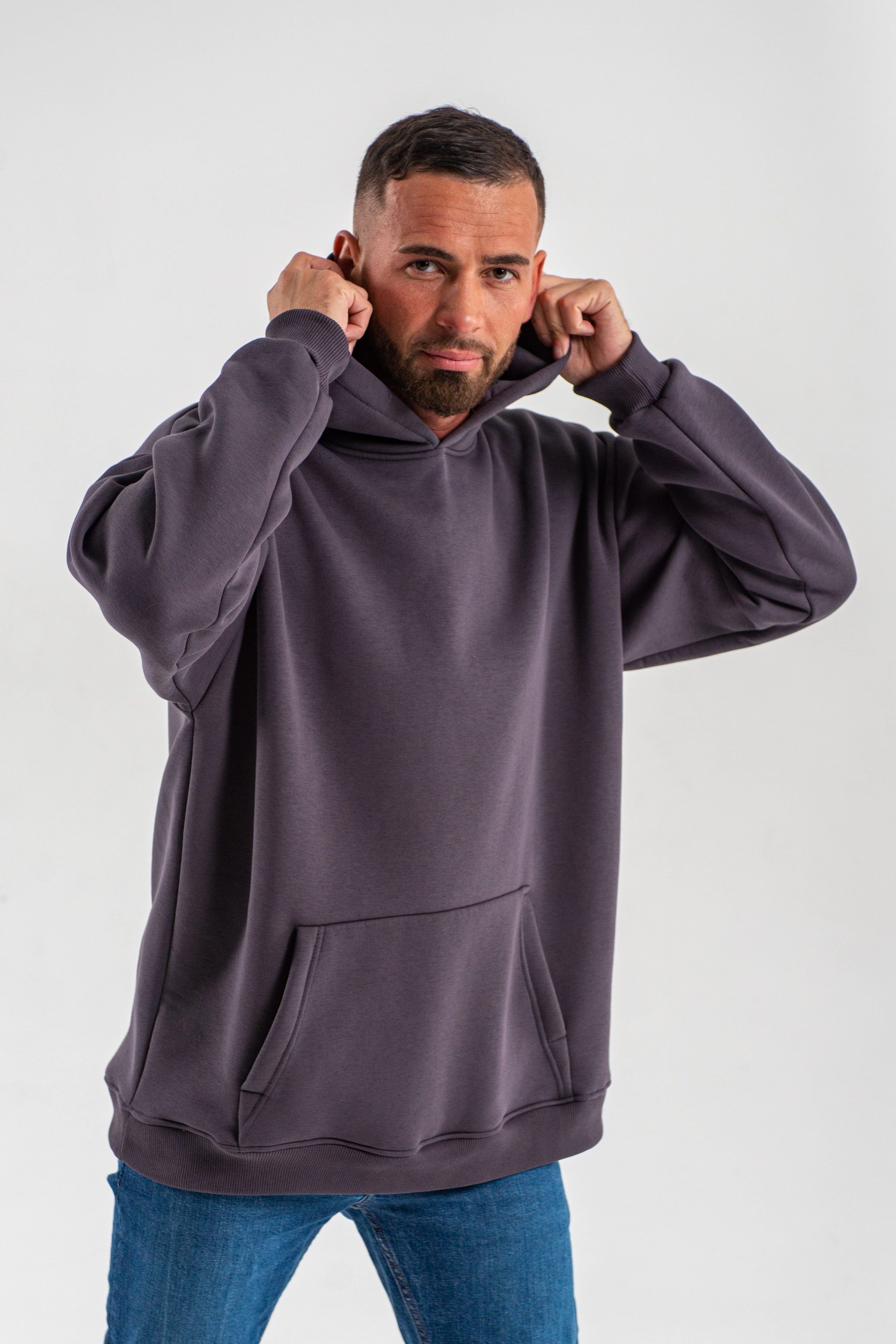 Модель для предметной съемки Иван Москва | Sale Easy