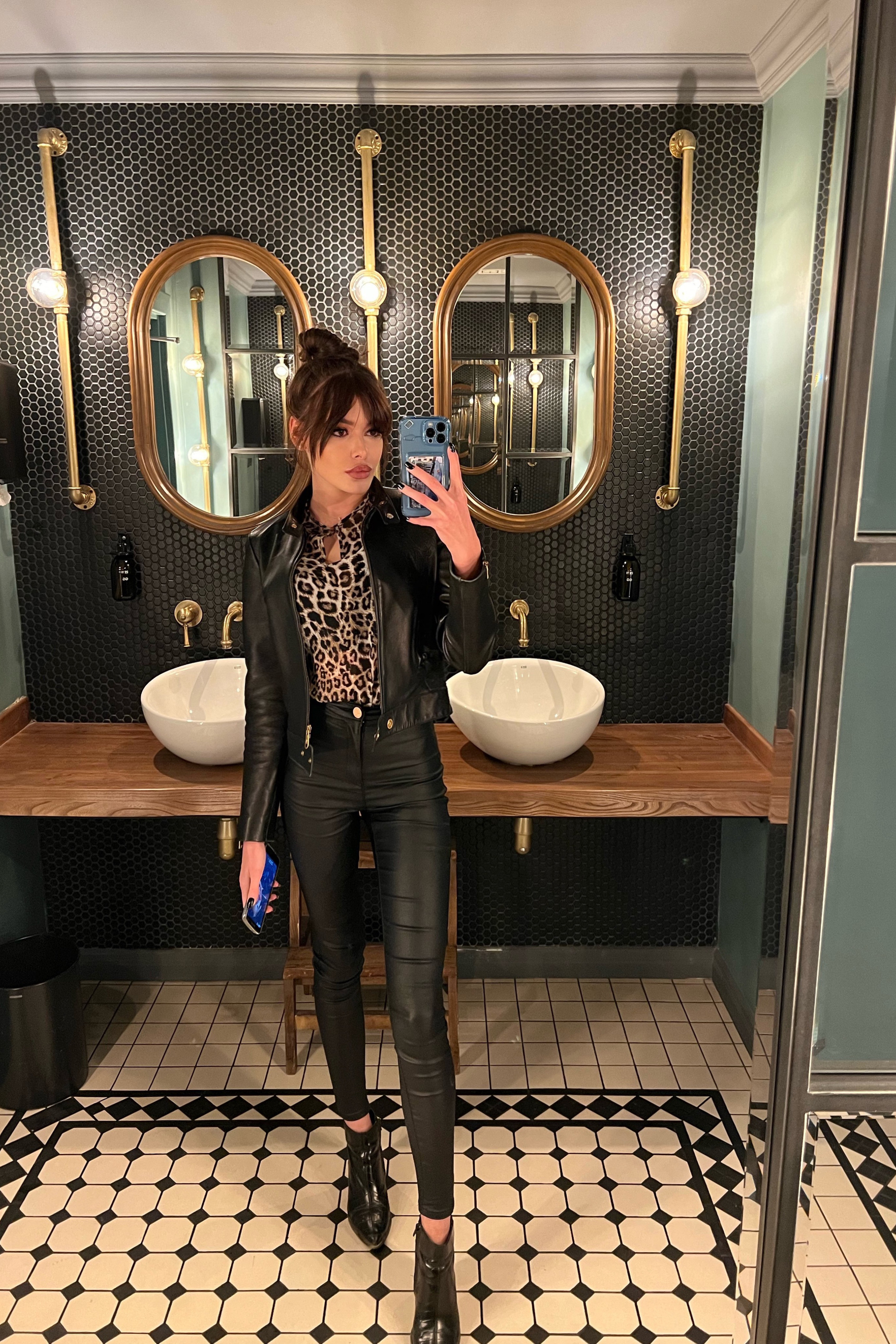 Модель для предметной съемки москвичка Алина Sale Easy