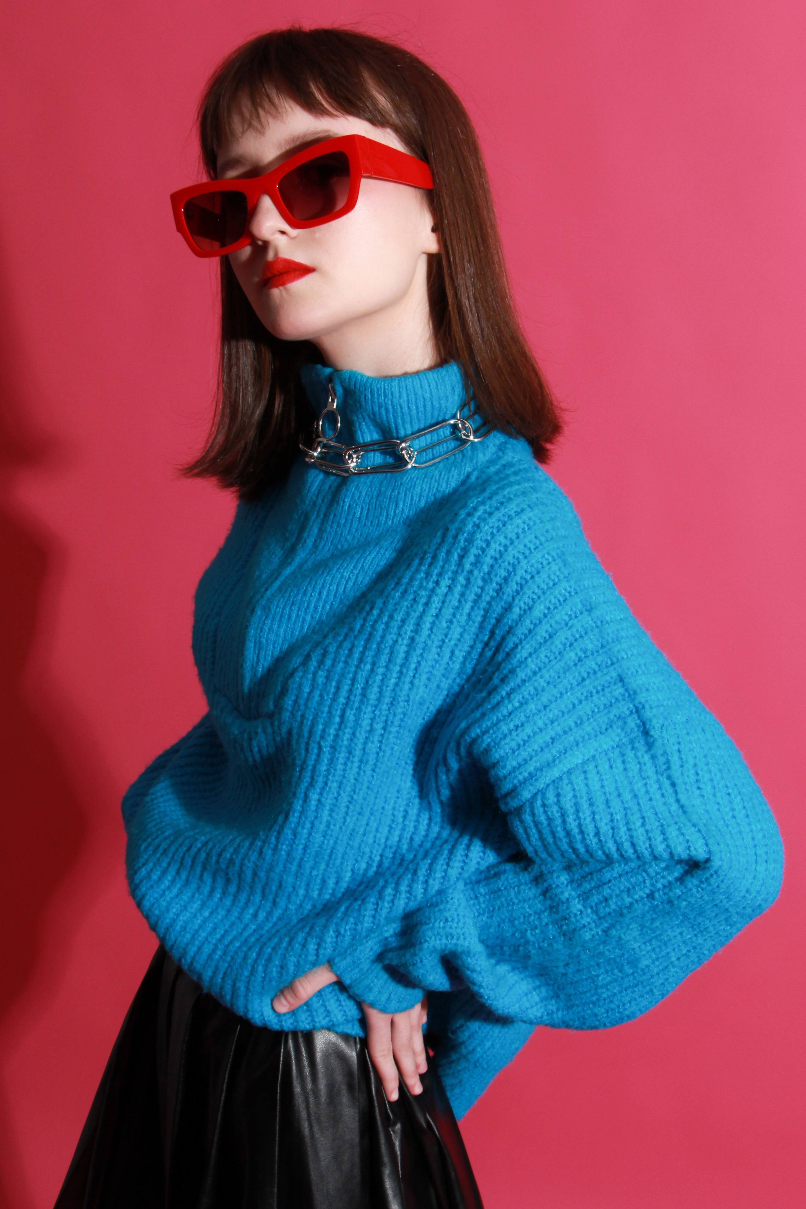 Модель для предметной съемки Елизавета В Новосибирск| Sale Easy