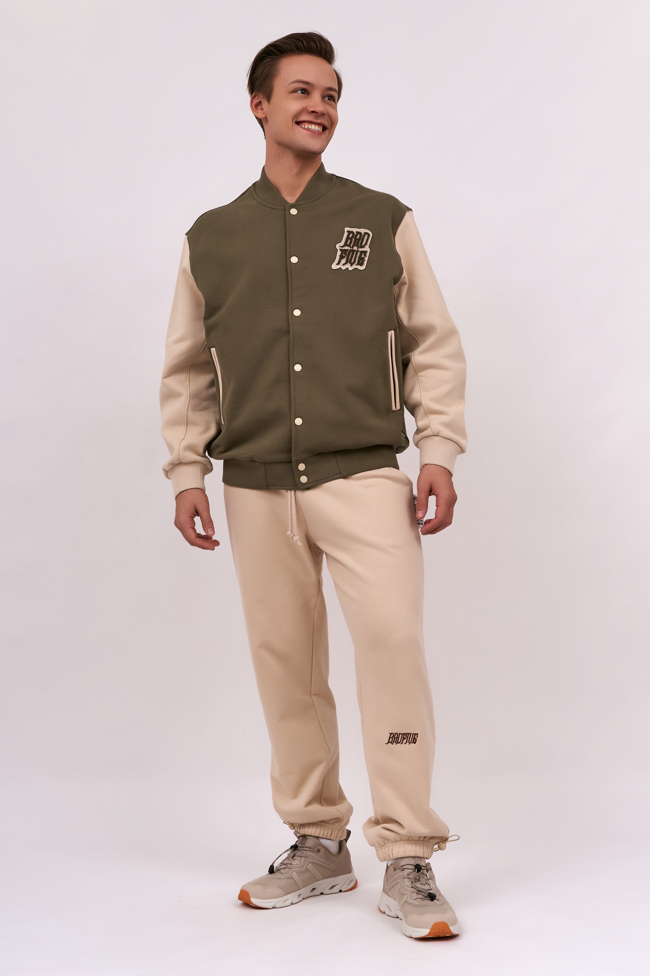 Модель для предметной съемки Роман АА Москва | Sale Easy