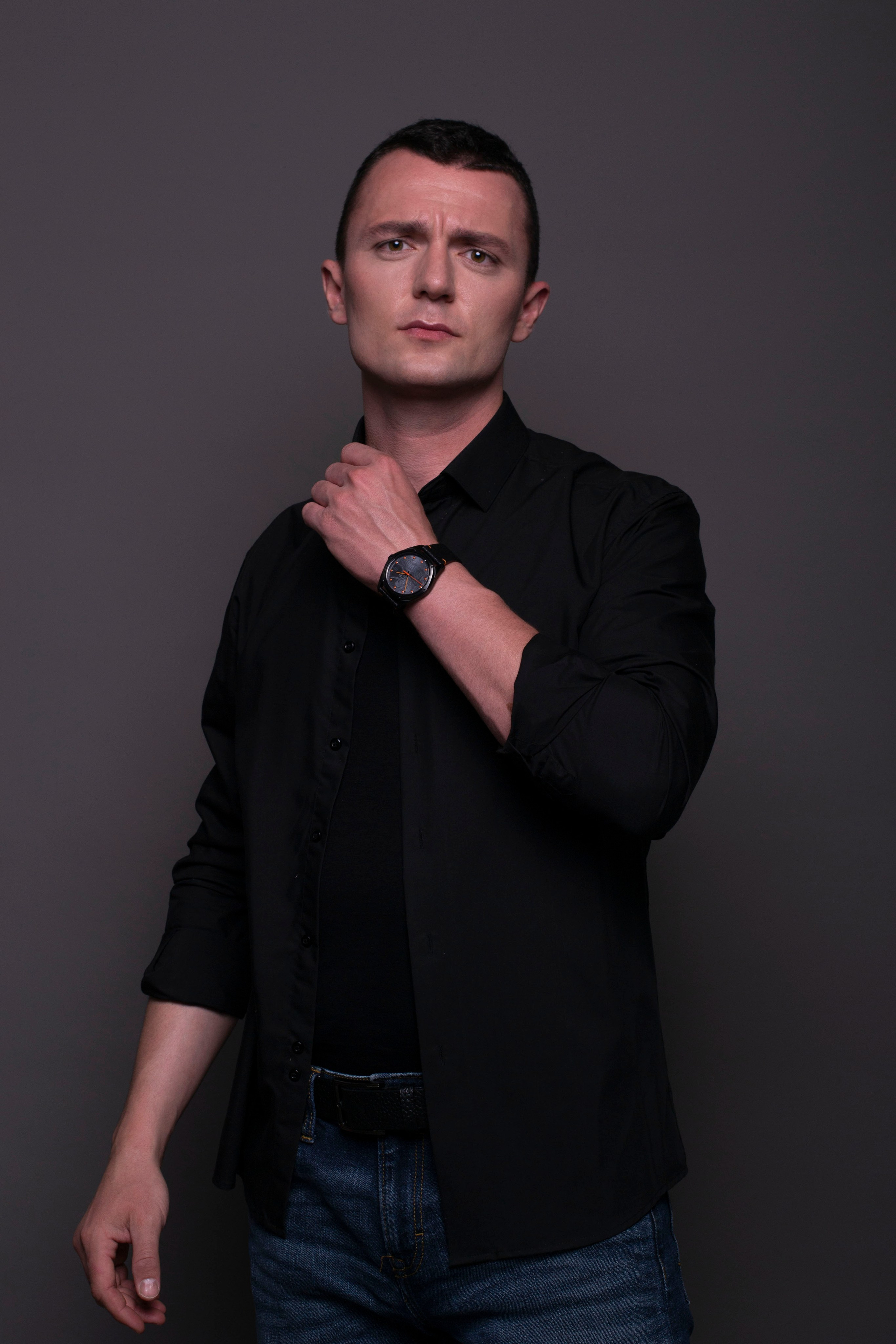 Модель для предметной съемки Артур Б. Н.Н.| Sale Easy