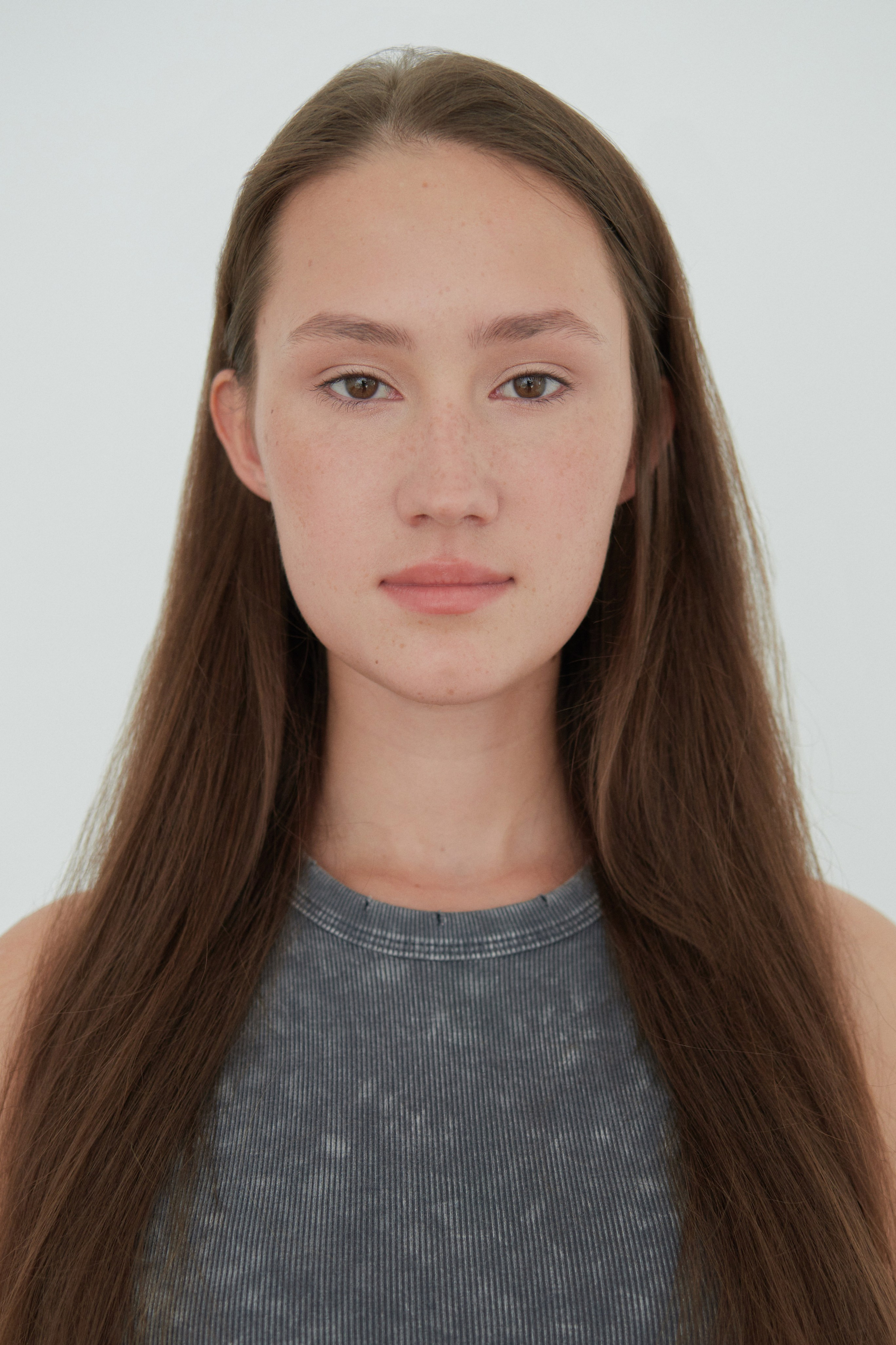 Модель для предметной съемки Владлена С.-Пб| Sale Easy