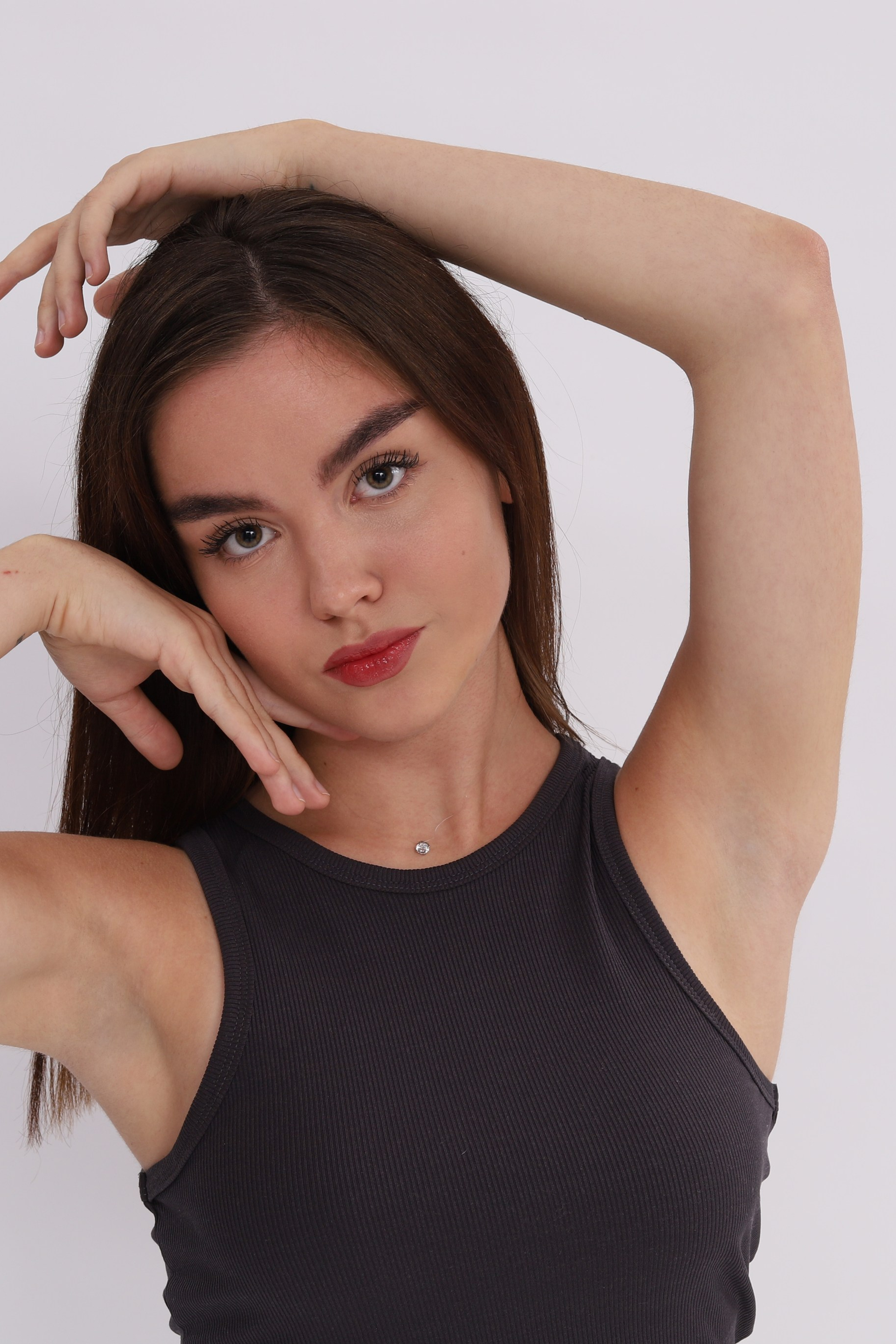 Модель для предметной съемки Софья А. Красноярск| Sale Easy