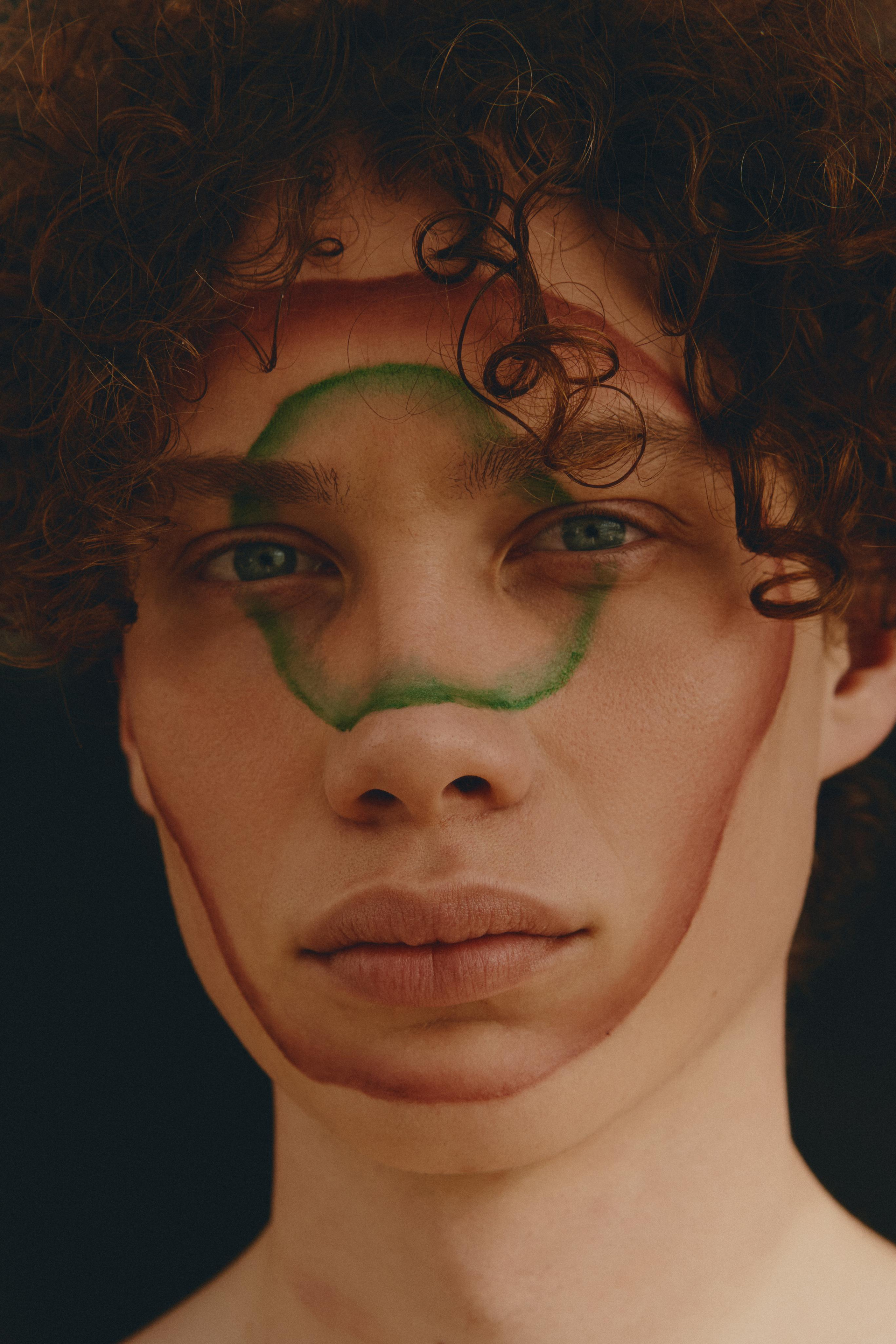 Модель для предметной съемки Даниил Г. Москва | Sale Easy