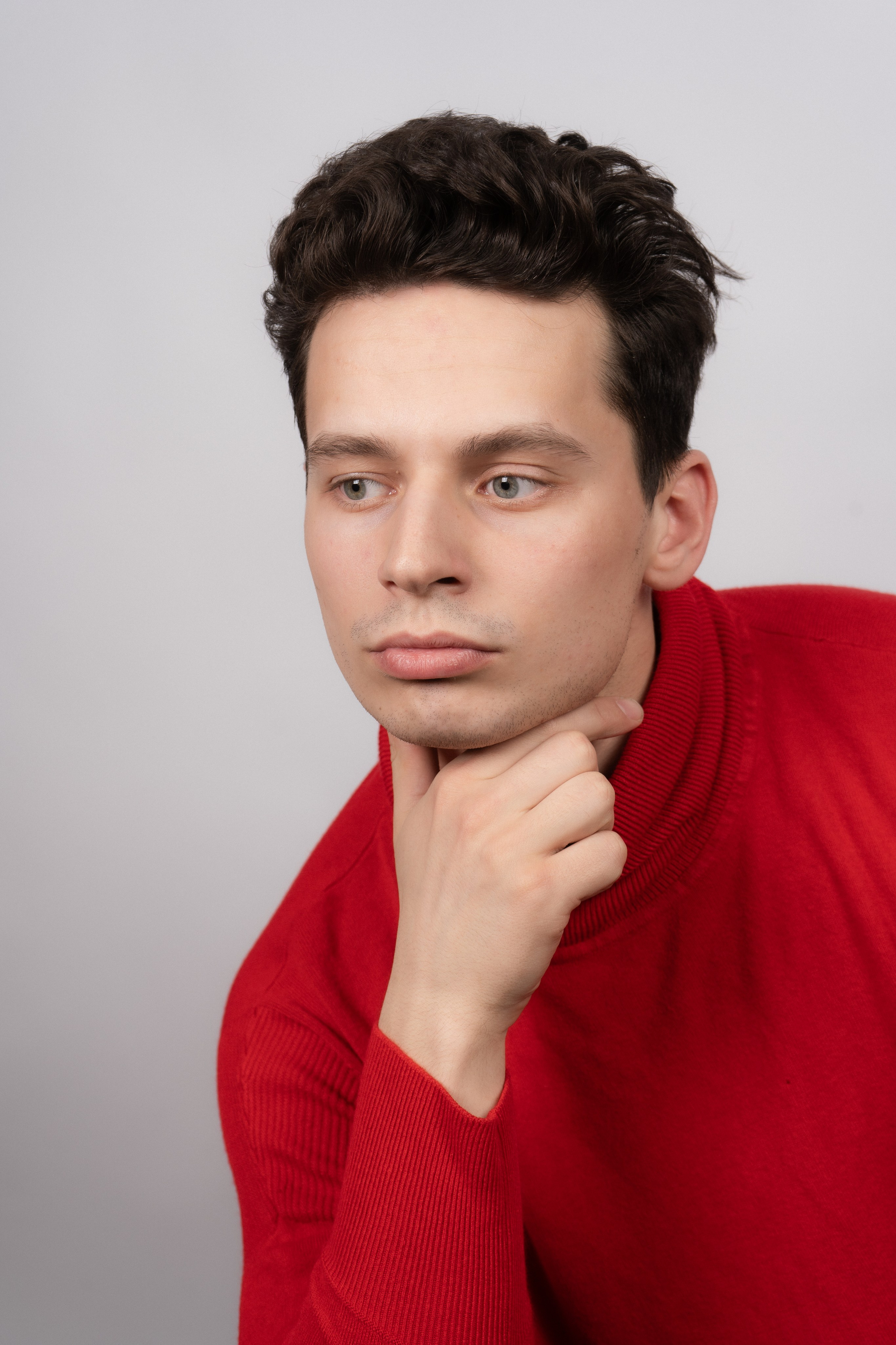 Модель для предметной съемки Александр О Казань| Sale Easy