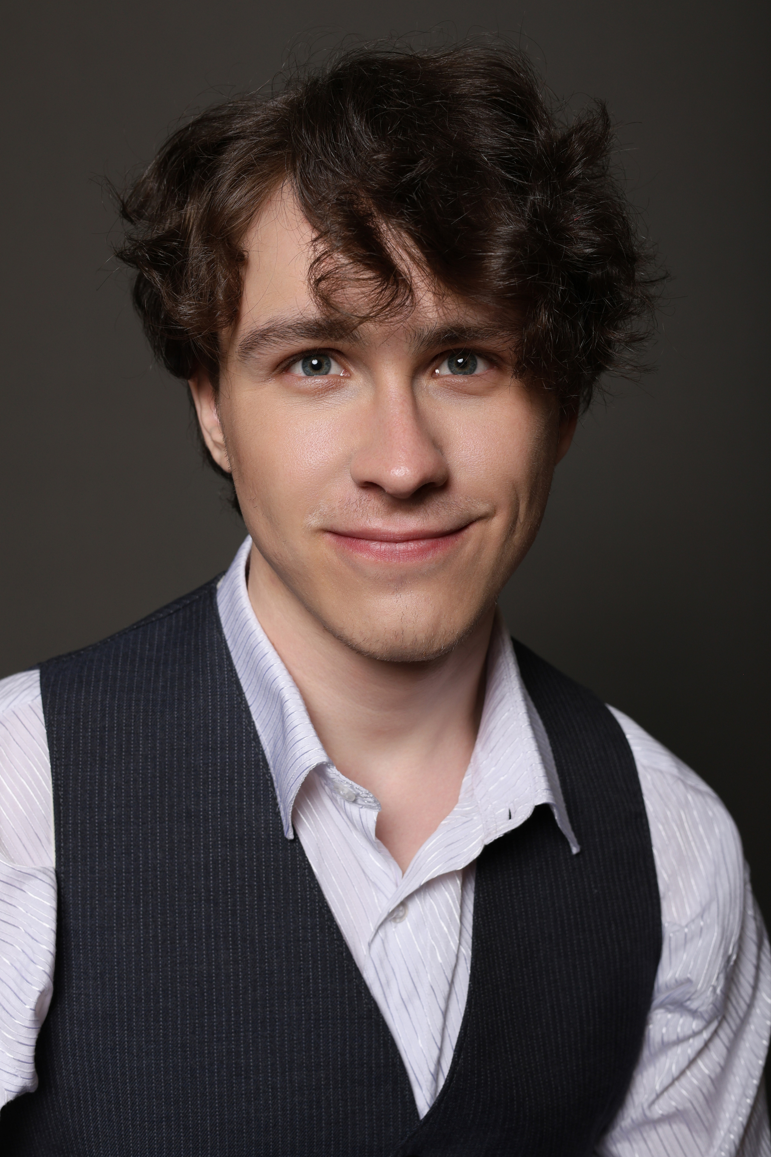 Модель для предметной съемки Илья Д С-Петербург | Sale Easy