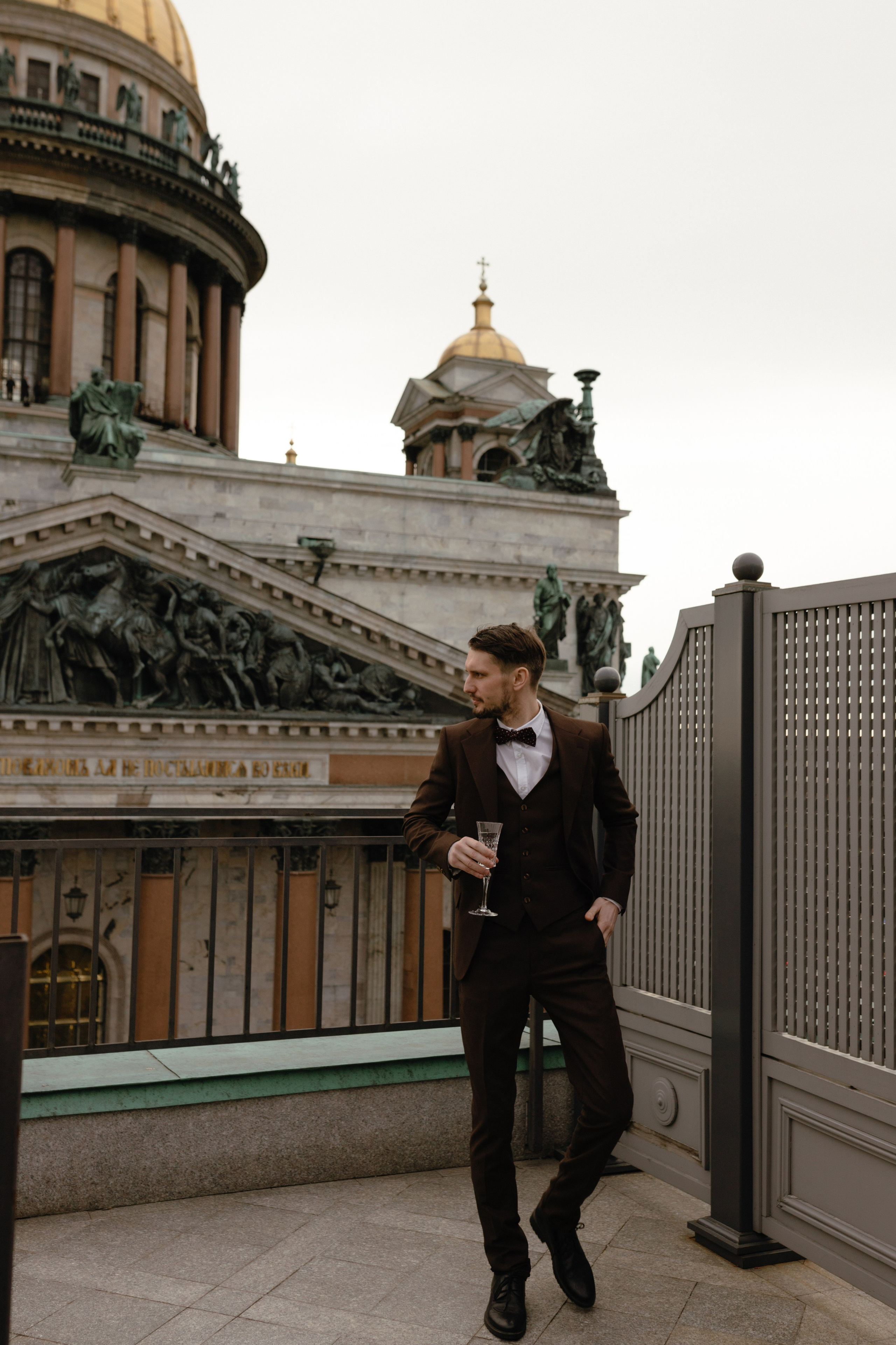 Модель для предметной съемки Евгений id 29 027 С.-Пб| Sale Easy