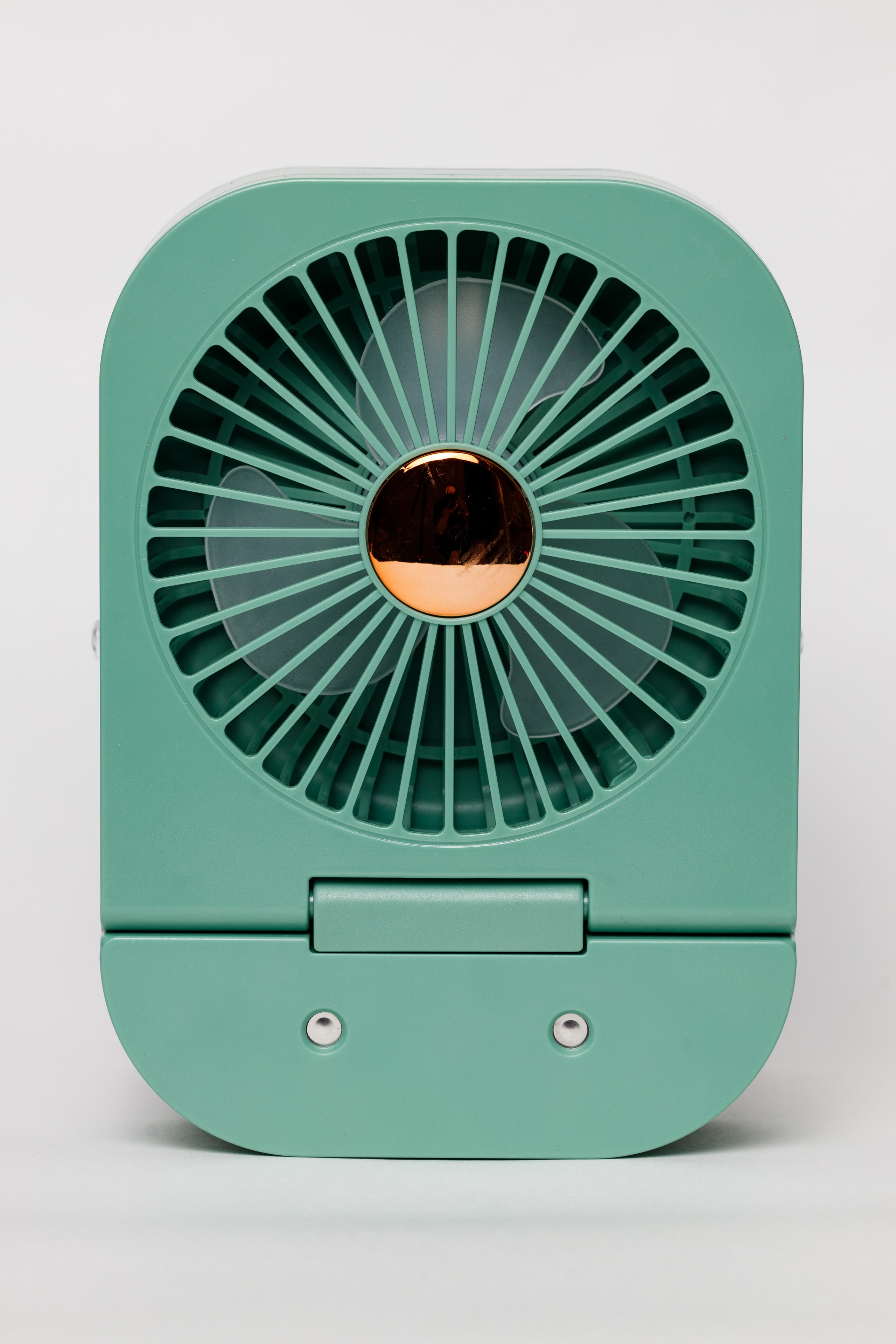 Предметная съемка техники для точного представления характеристик устройства.