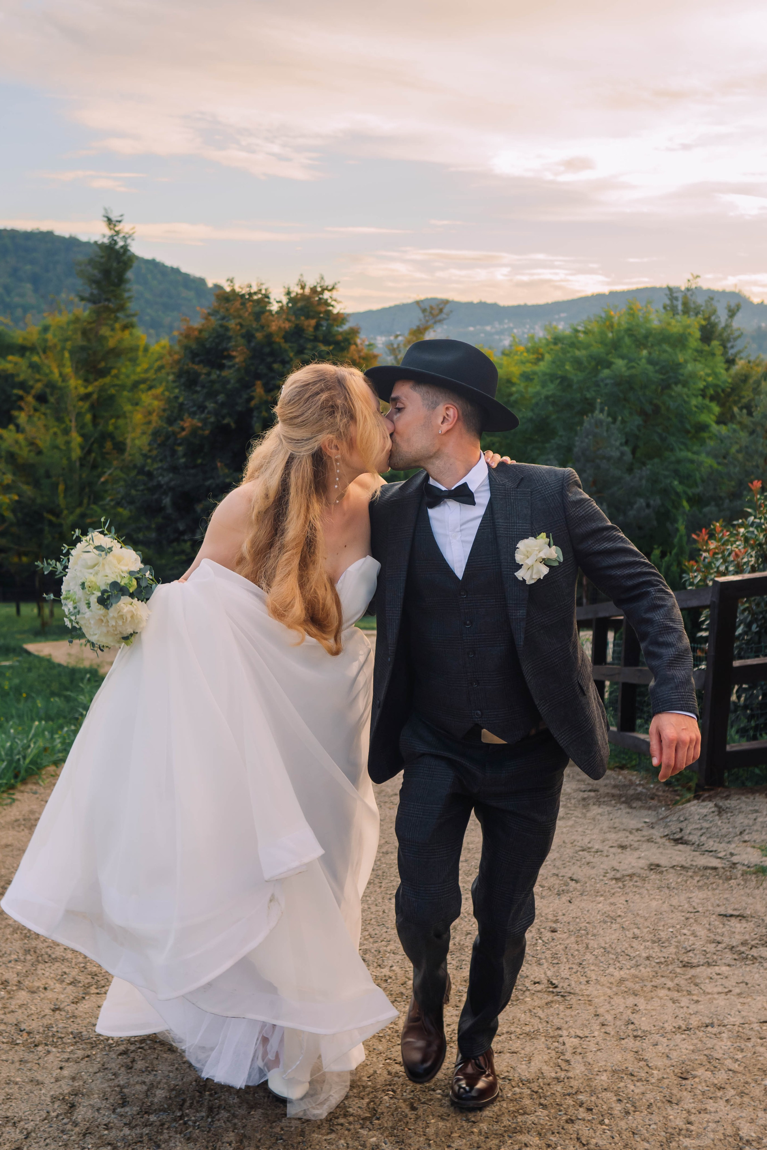 Свадьба — ферма Экзархо