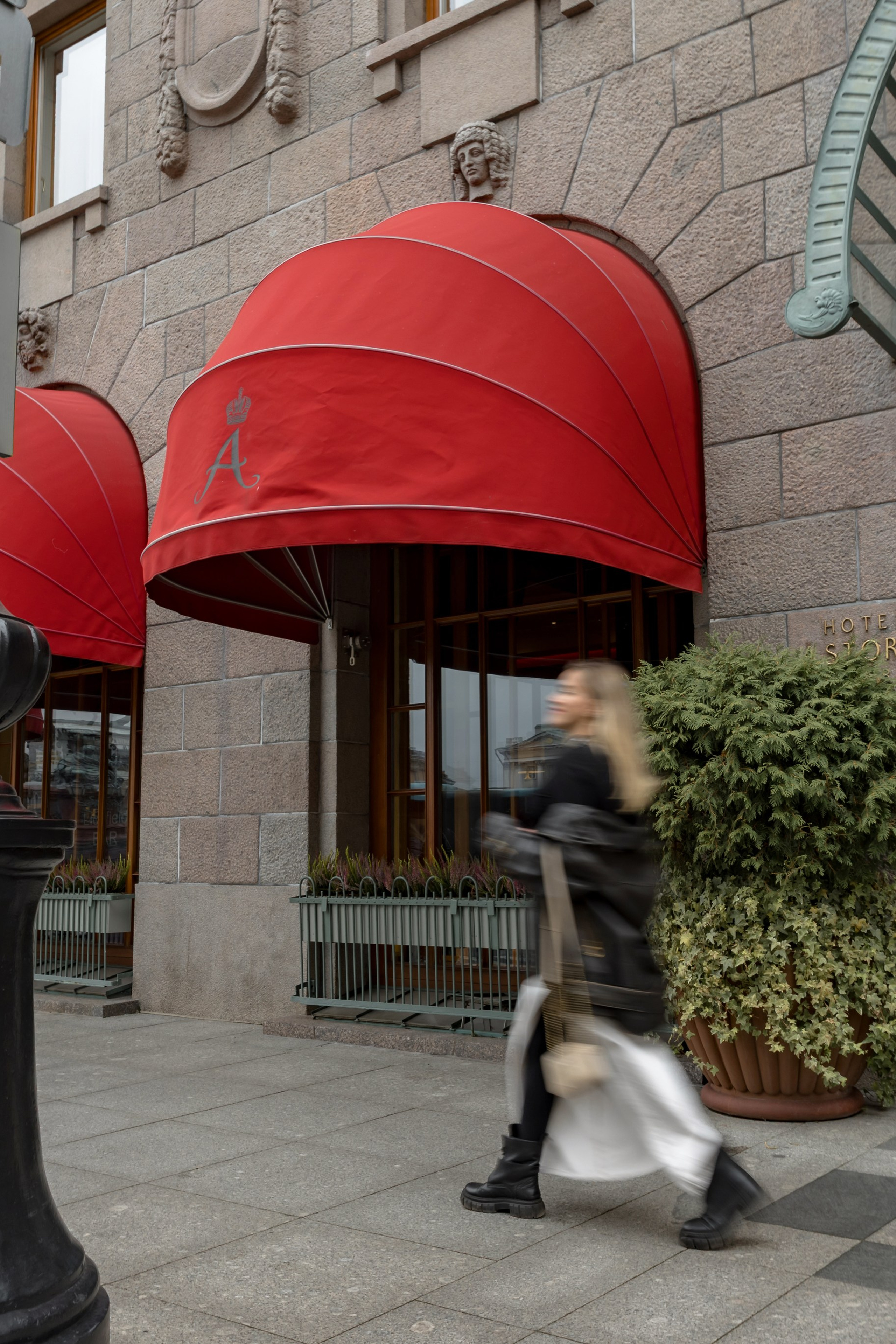 Анастасия. Прогулка в&nbsp;центре