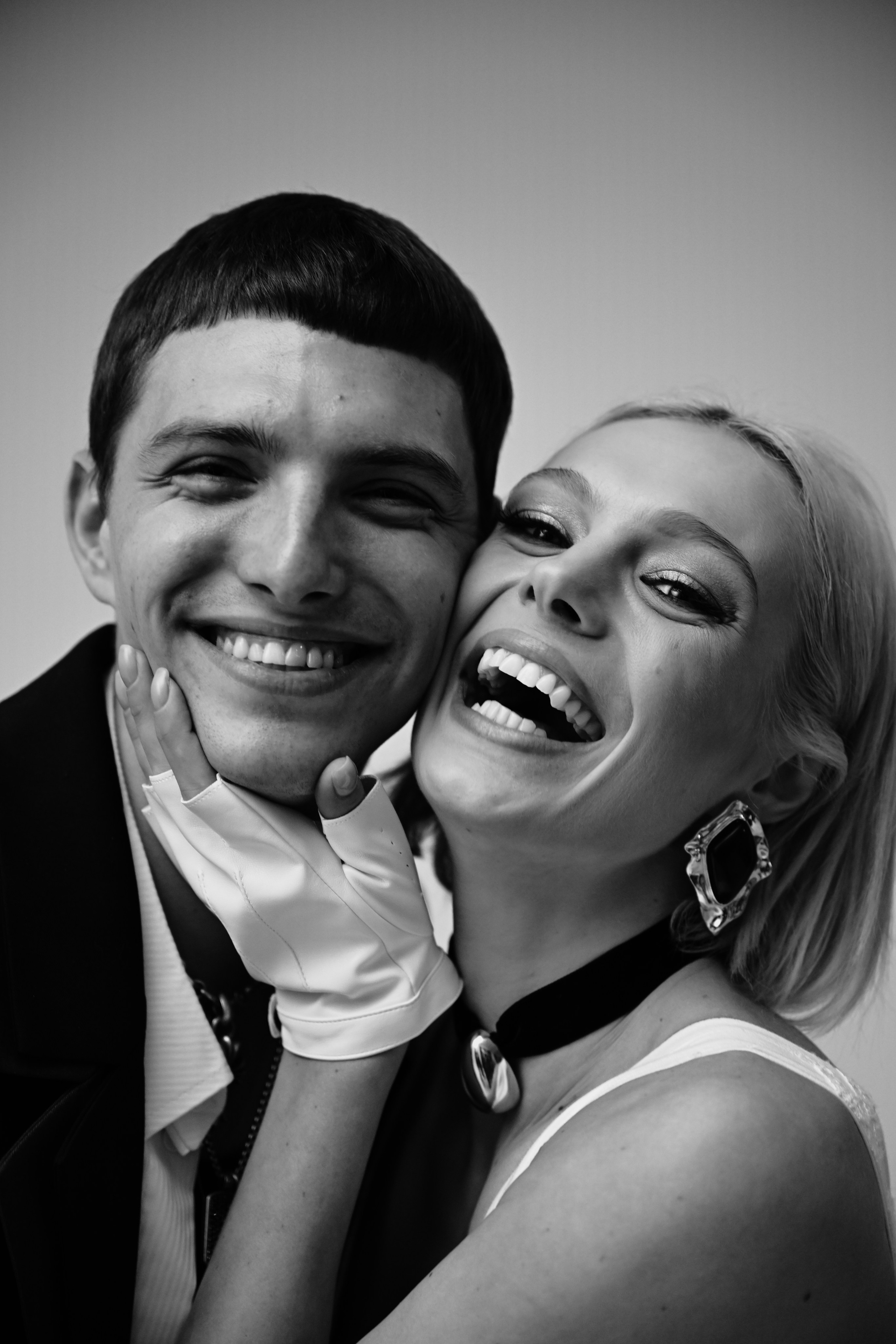 Студия. Рок. ЧБ.