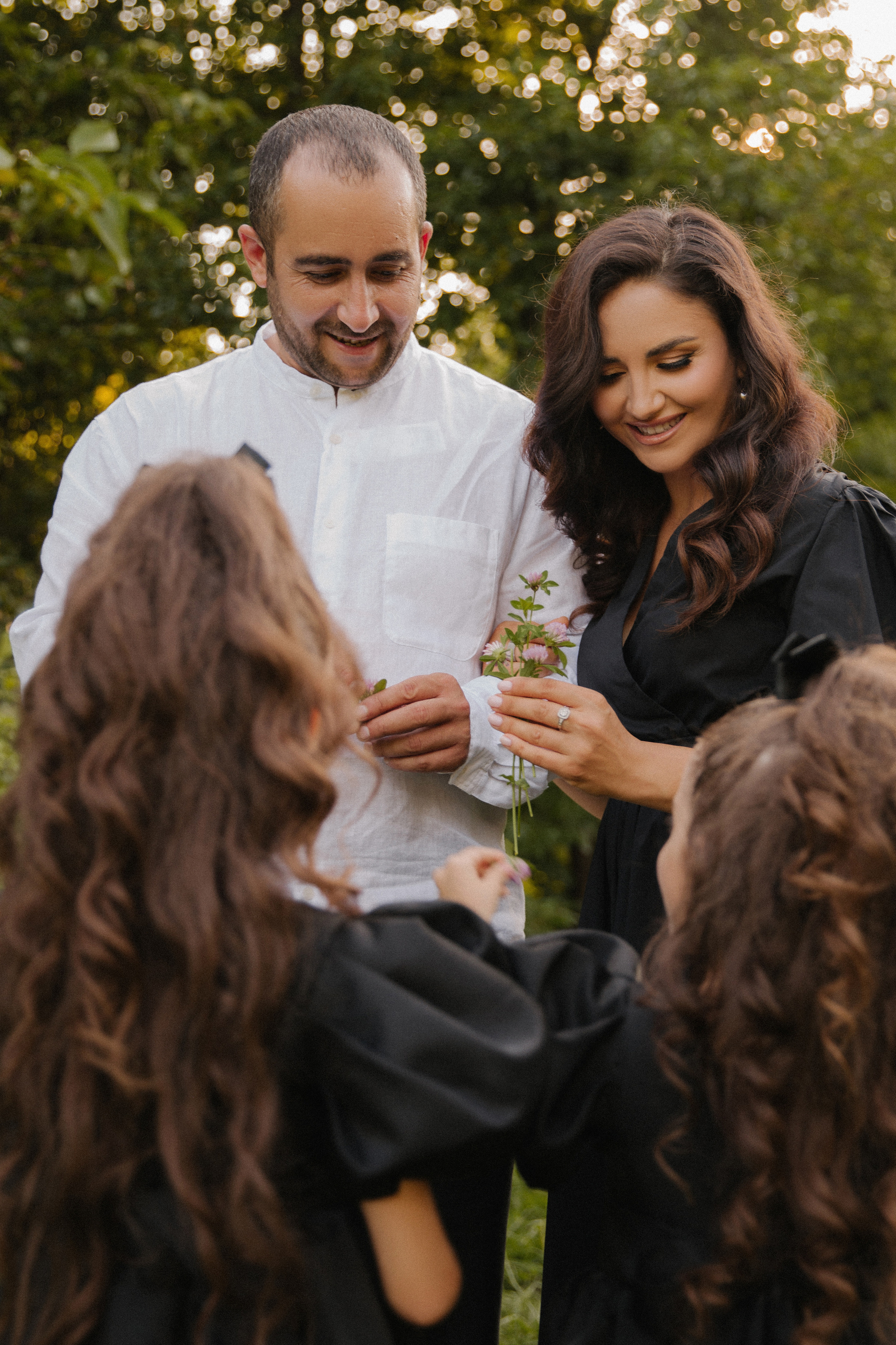 Семейная съёмка на закате в ботаническом саду