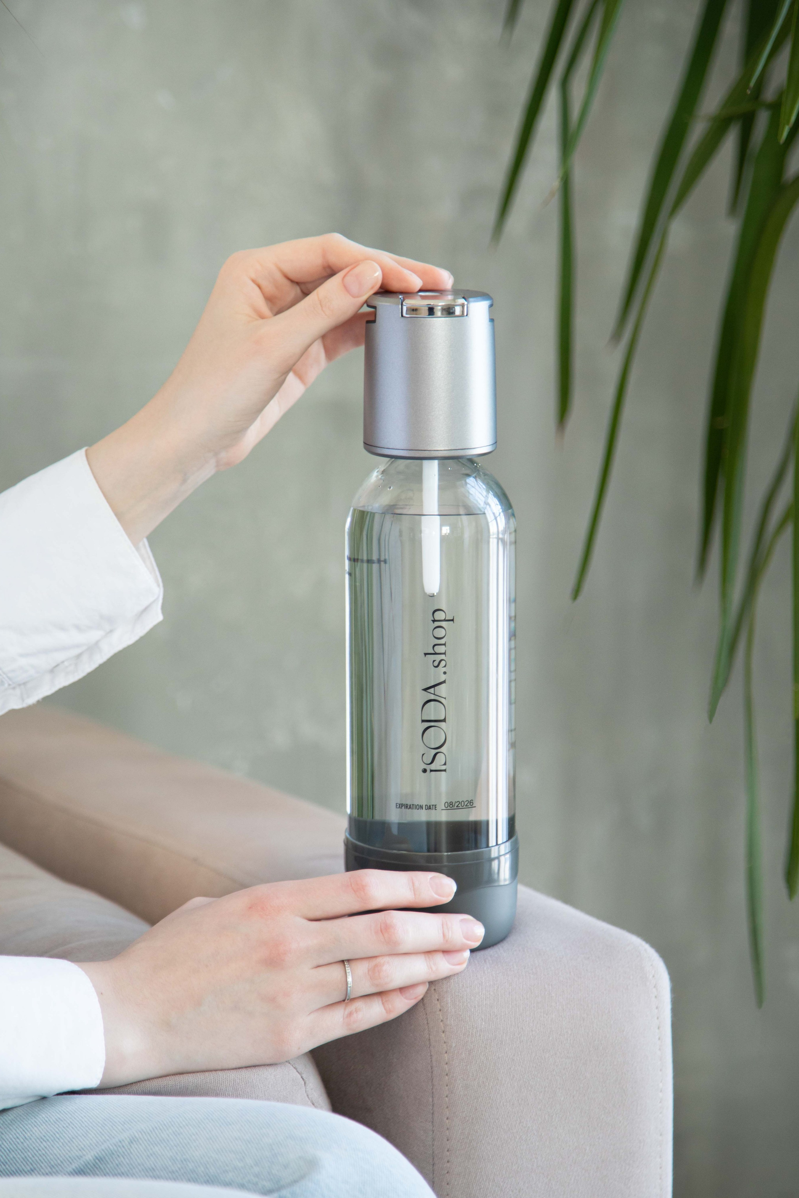 Сифон для газирования воды. Предметная фотостудия Елизаветы Антроповой. Новосибирск