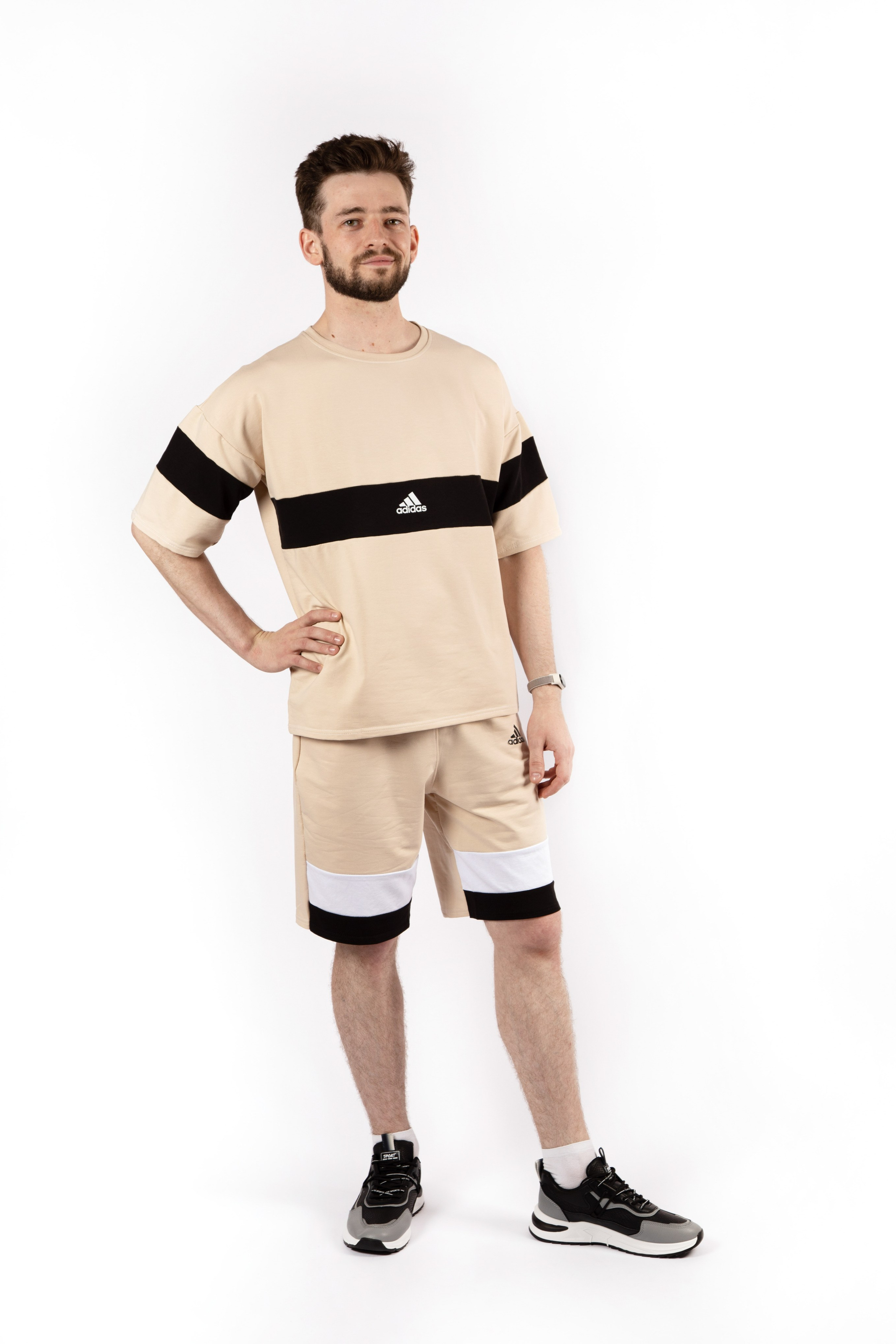 Фотосъемка одежды на моделях. Предметный фотограф. Предметная фотостудия. Предметная фотостудия Елизаветы Антроповой. Новосибирск