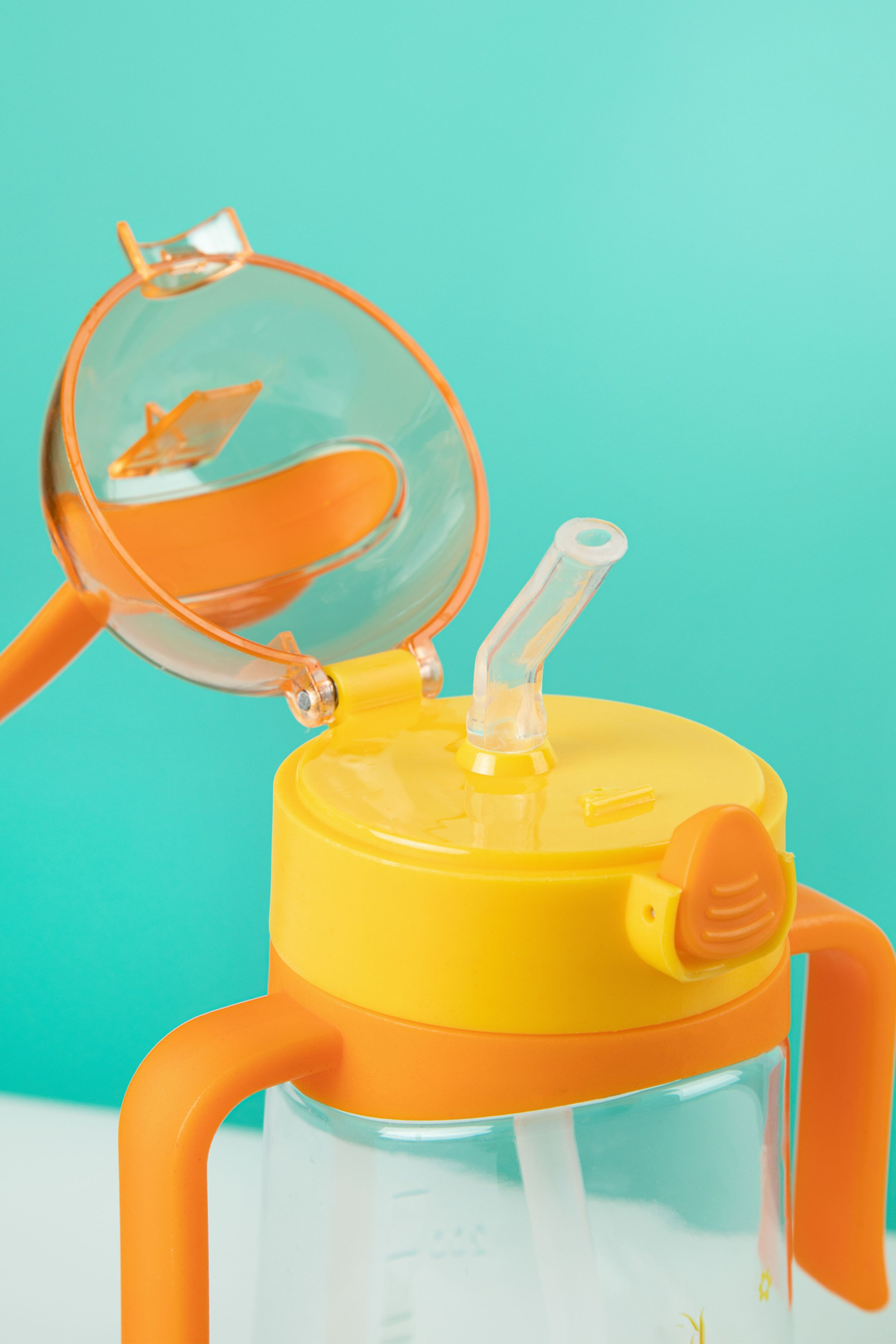 Детская бутылочка. Предметная фотостудия Елизаветы Антроповой. Новосибирск