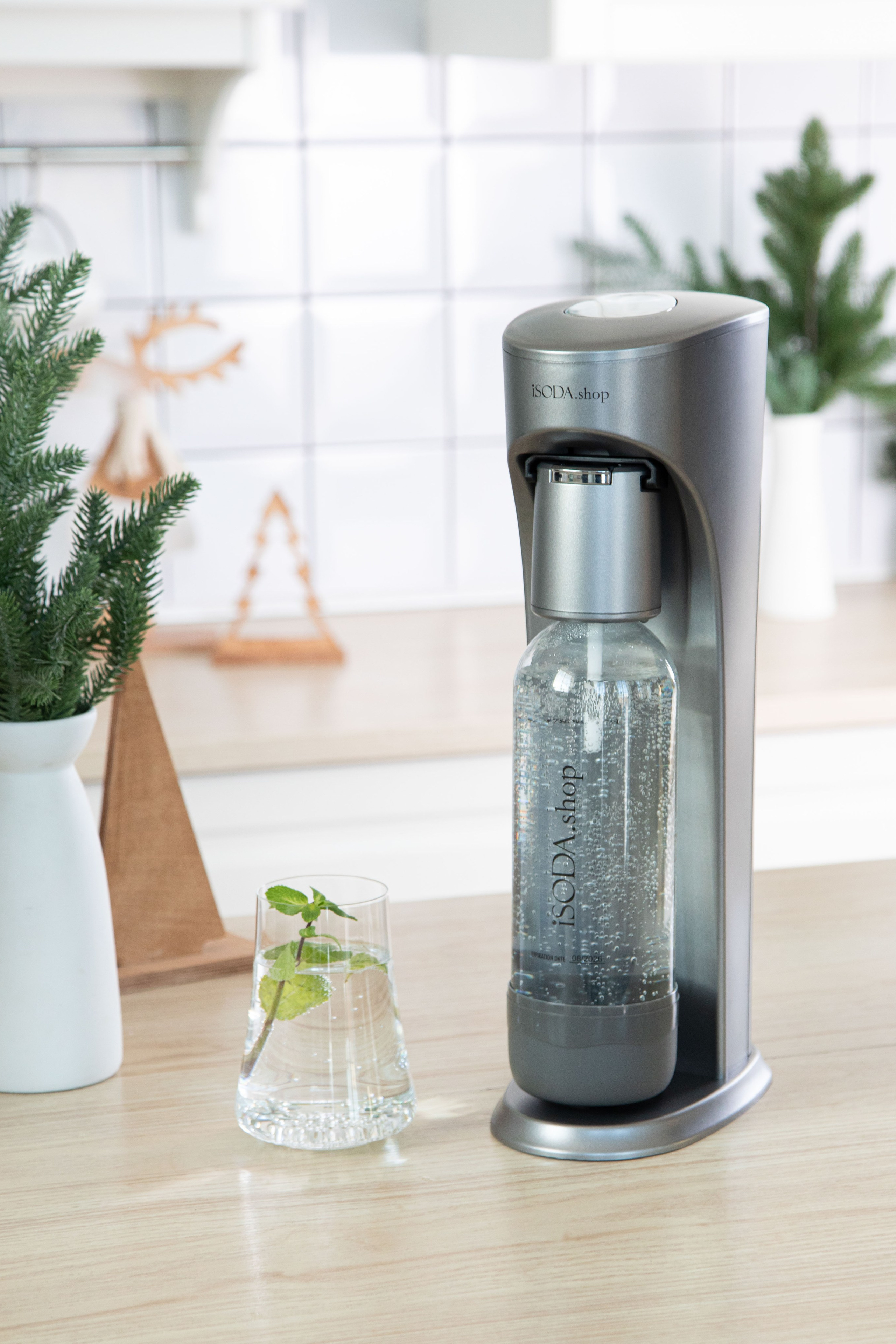 Сифон для газирования воды. Предметная фотостудия Елизаветы Антроповой. Новосибирск