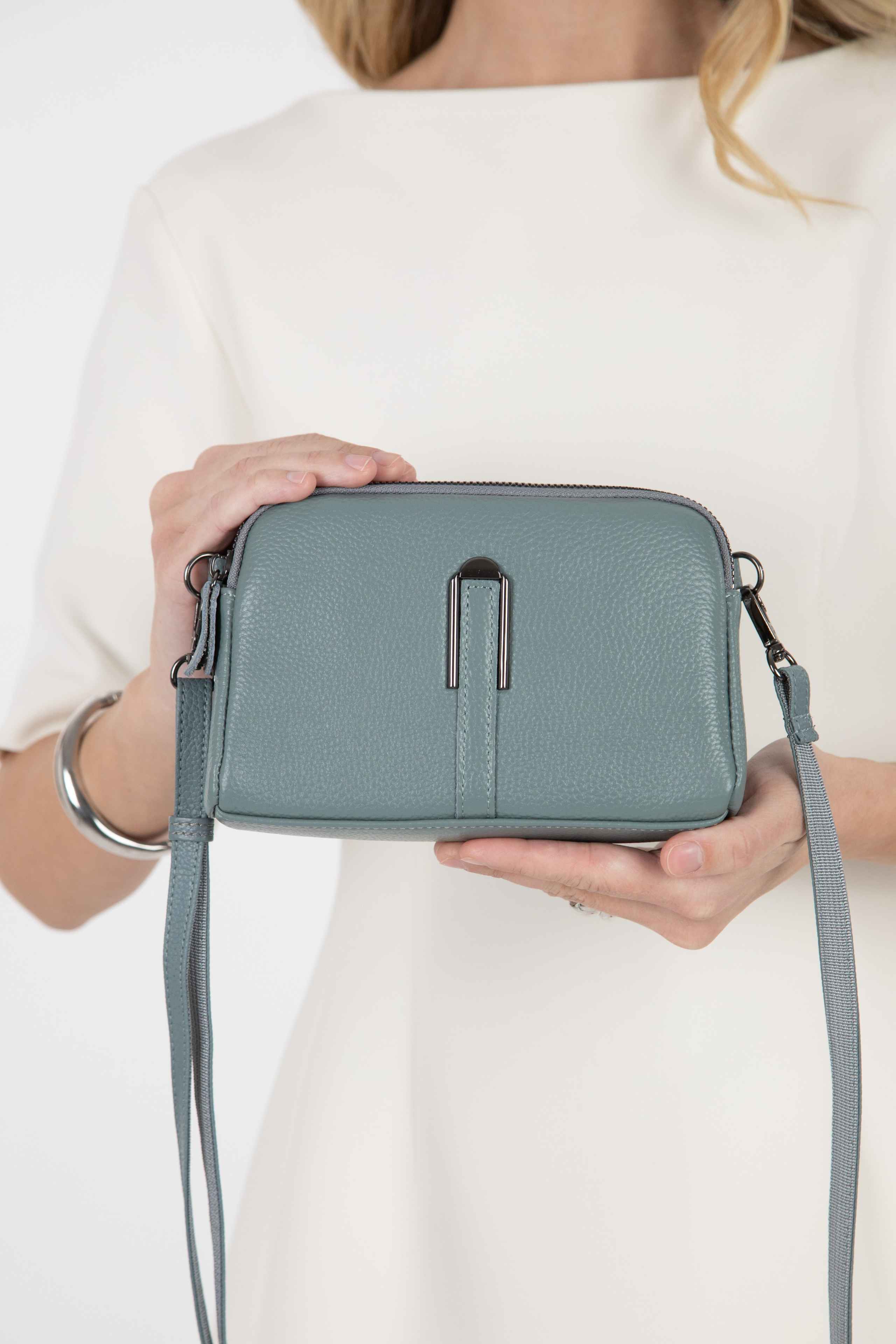 Фотосъемка одежды на моделях. Предметный фотограф. Предметная фотостудия. Предметная фотостудия Елизаветы Антроповой. Новосибирск