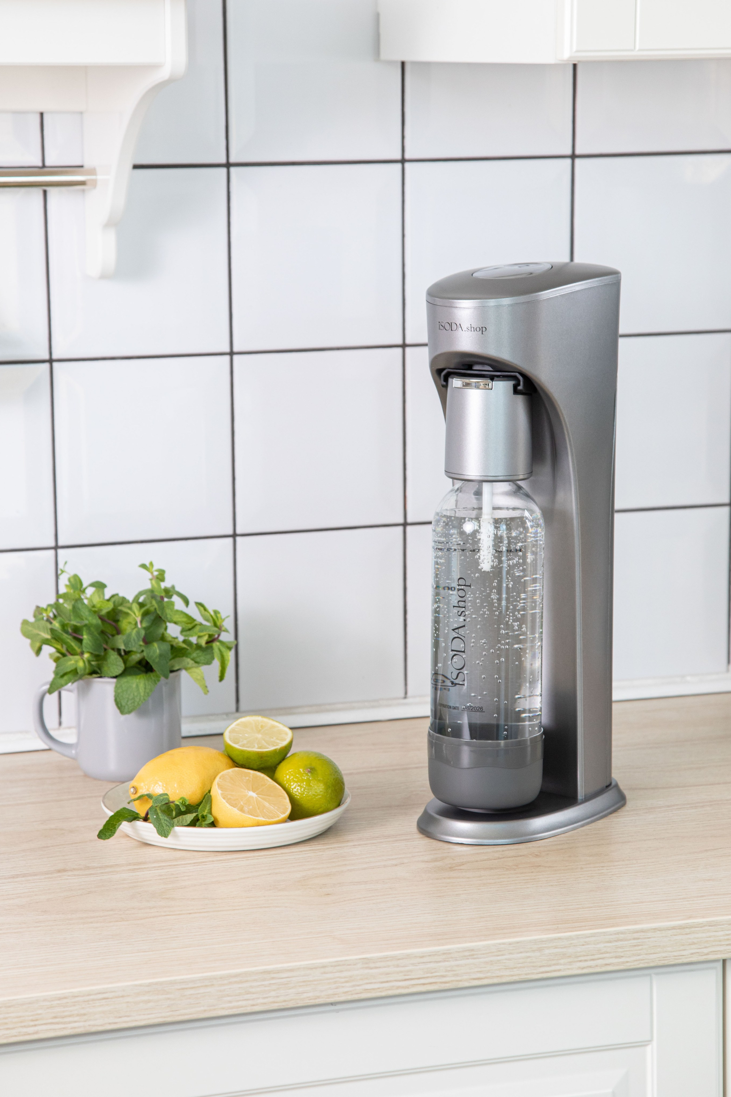 Сифон для газирования воды. Предметная фотостудия Елизаветы Антроповой. Новосибирск