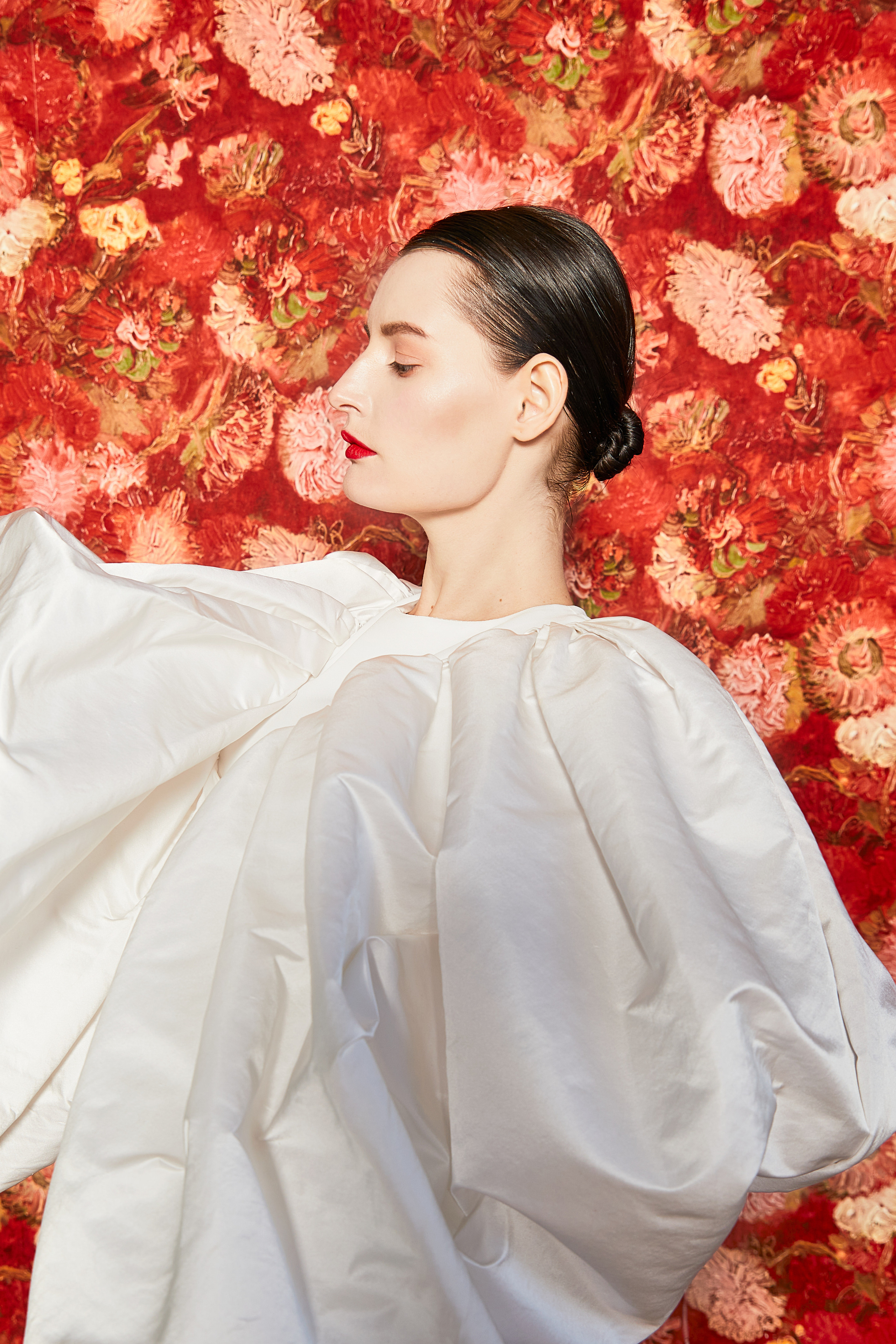 «FLOWERS» FOR PUMP MAGAZINE. Портретный фотограф и актерское портфолио в Москве Оксана Кузь