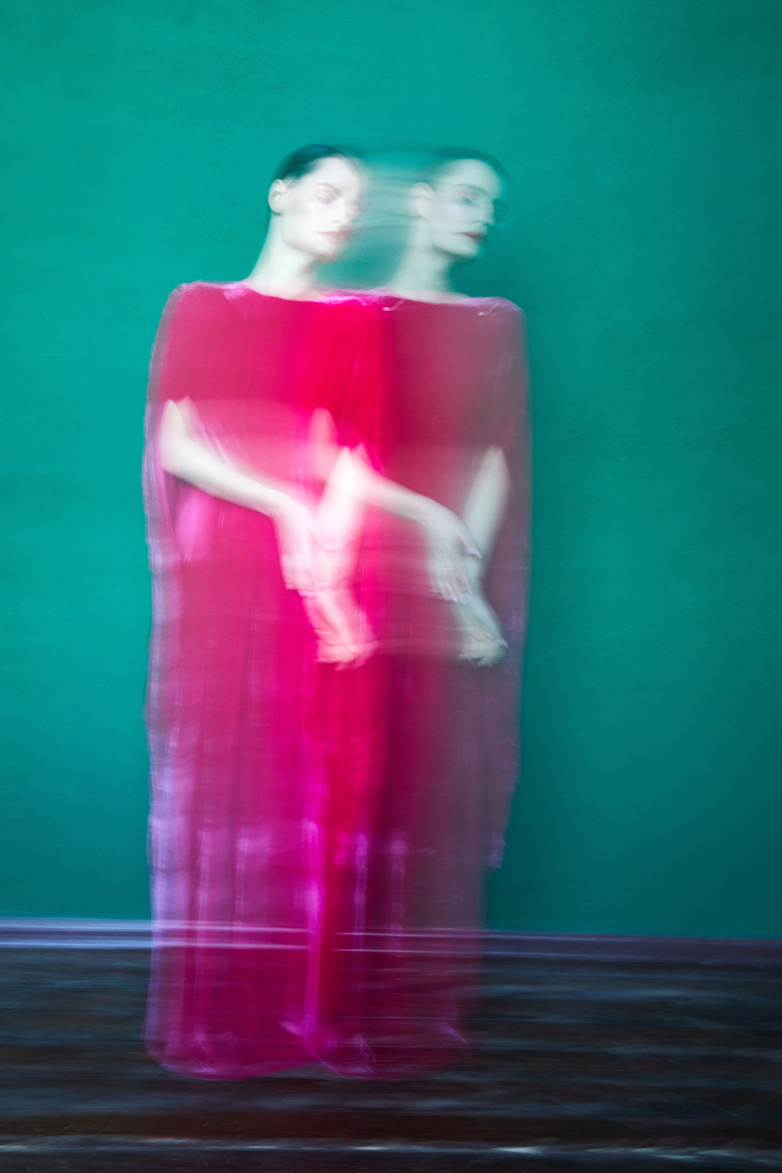 «FLOWERS» FOR PUMP MAGAZINE. Портретный фотограф и актерское портфолио в Москве Оксана Кузь