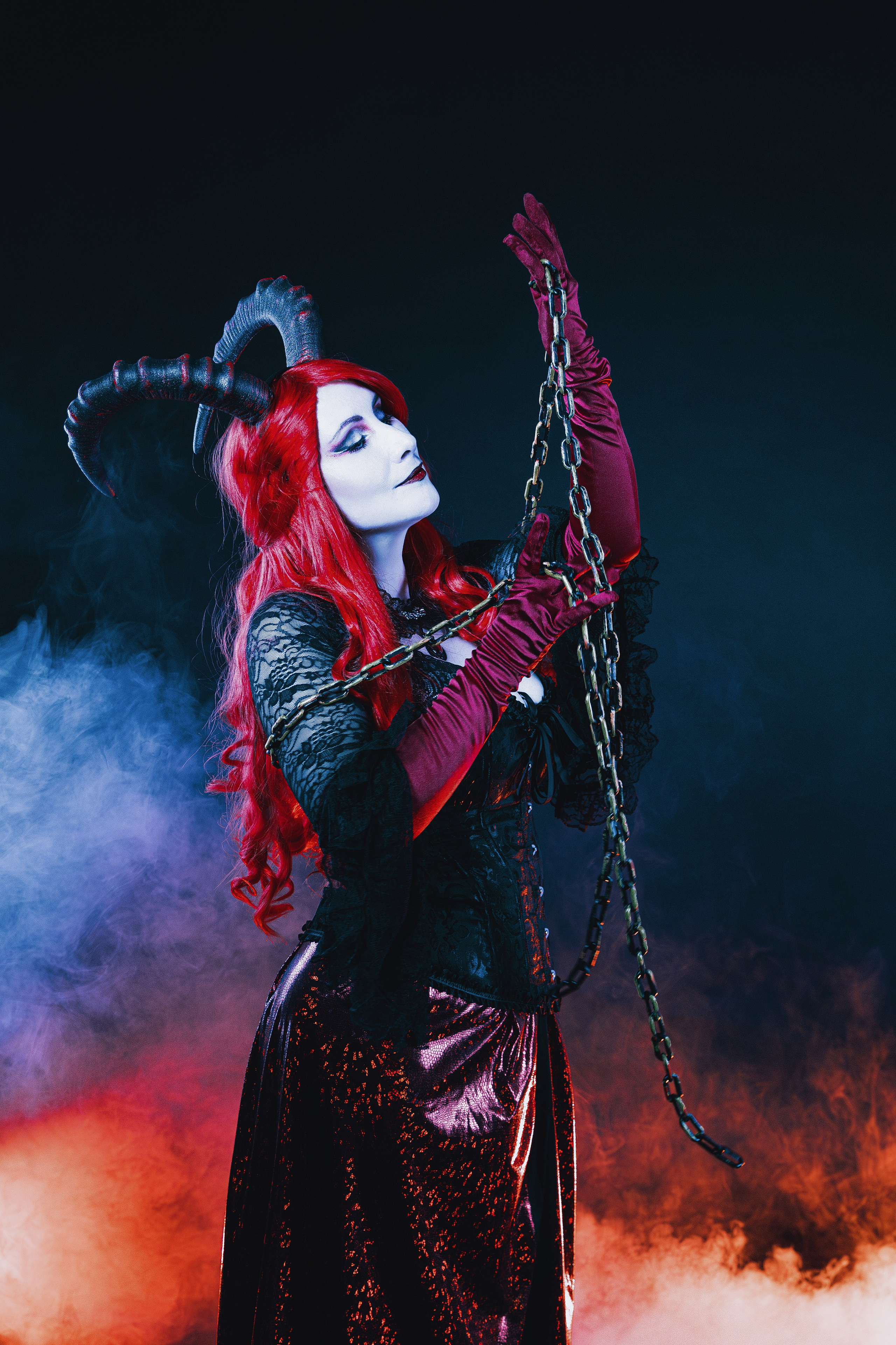 Креативный фотопроект в Ростове-на-Дону в образах Огненного пантеона. Огненный персонажи на творческой съёмке в Ростове-на-Дону. Женский фотограф в Ростове-на-Дону.