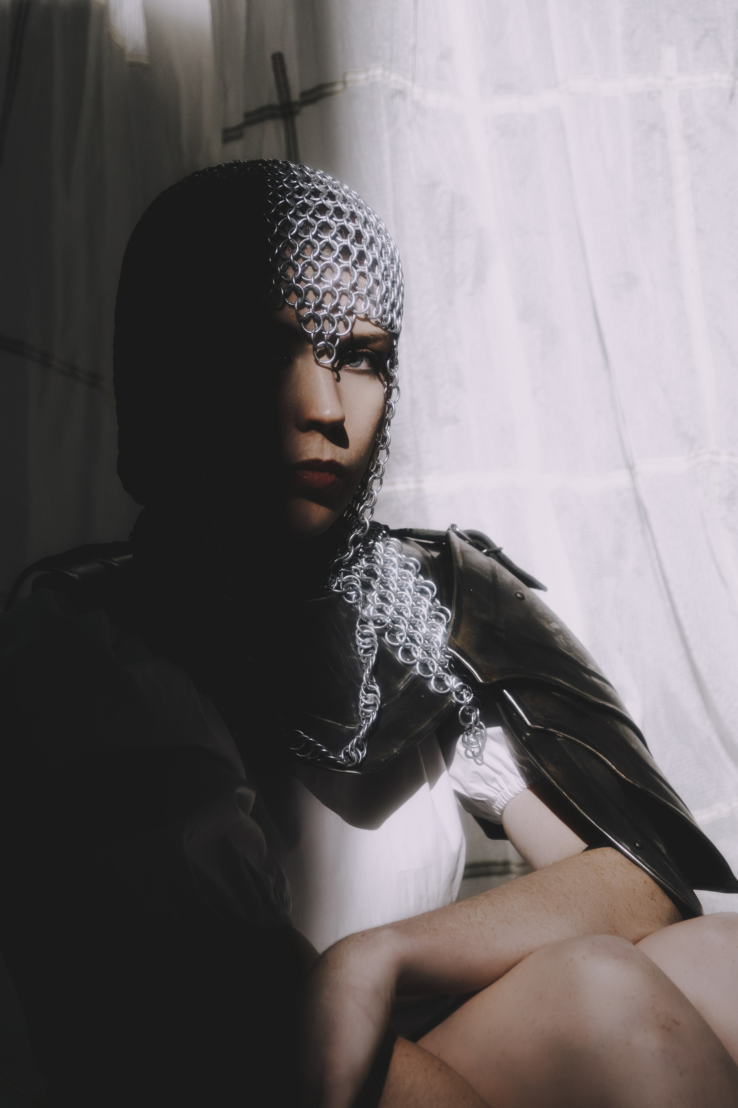 Женский креативный фотограф в Ростове на Дону. Прекрасный портрет девушки. Портретный фотограф Ростов-на-Дону. Женская эстетика и красота женского дела. 