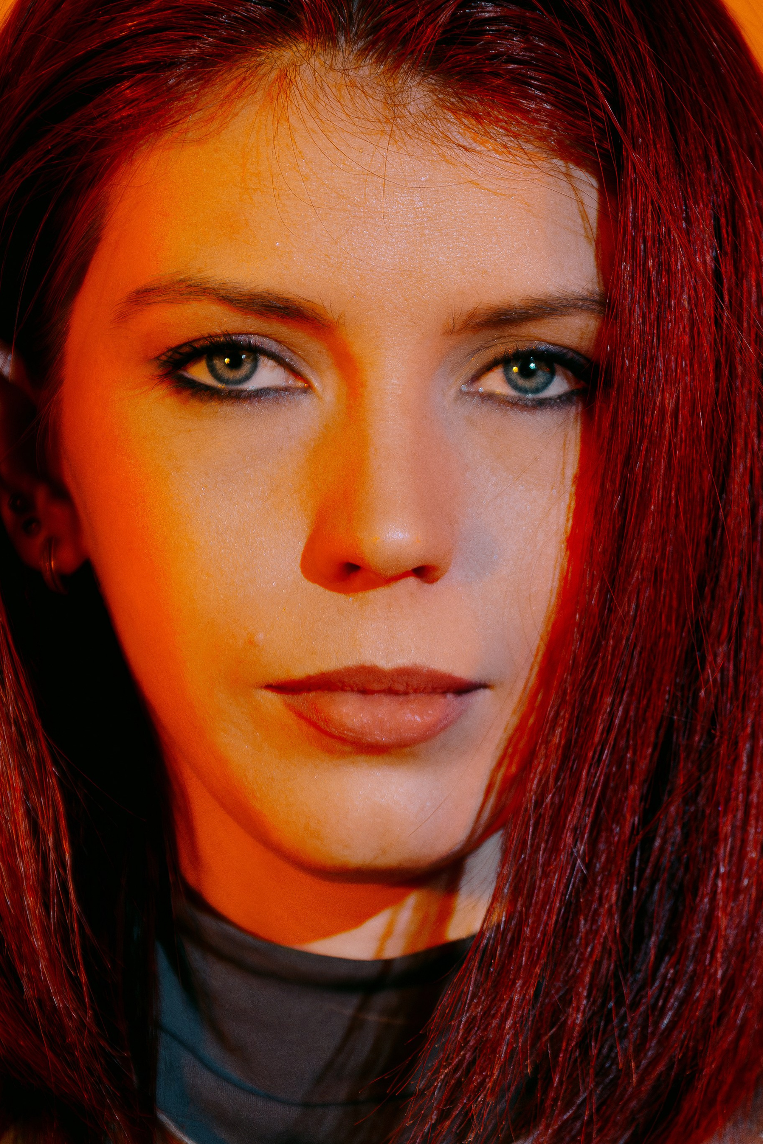 Женский креативный фотограф в Ростове на Дону. Прекрасный портрет девушки. Портретный фотограф Ростов-на-Дону. Женская эстетика и красота женского дела. 