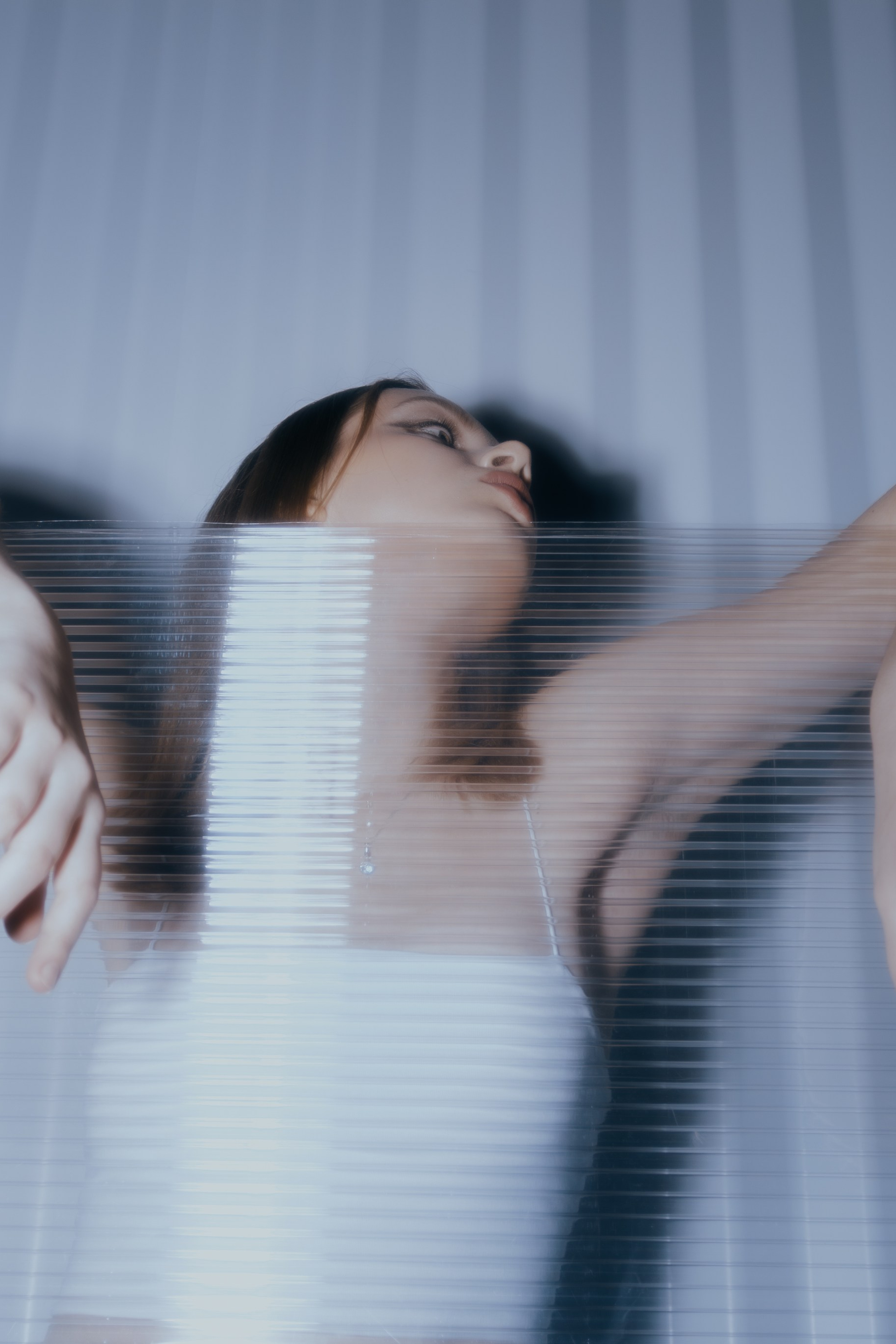 Фотосессия в стиле папарацци в Ростове-на-Дону, фотография женского модного портрета для журнала, фэшн фотограф Ростов-на-Дону.