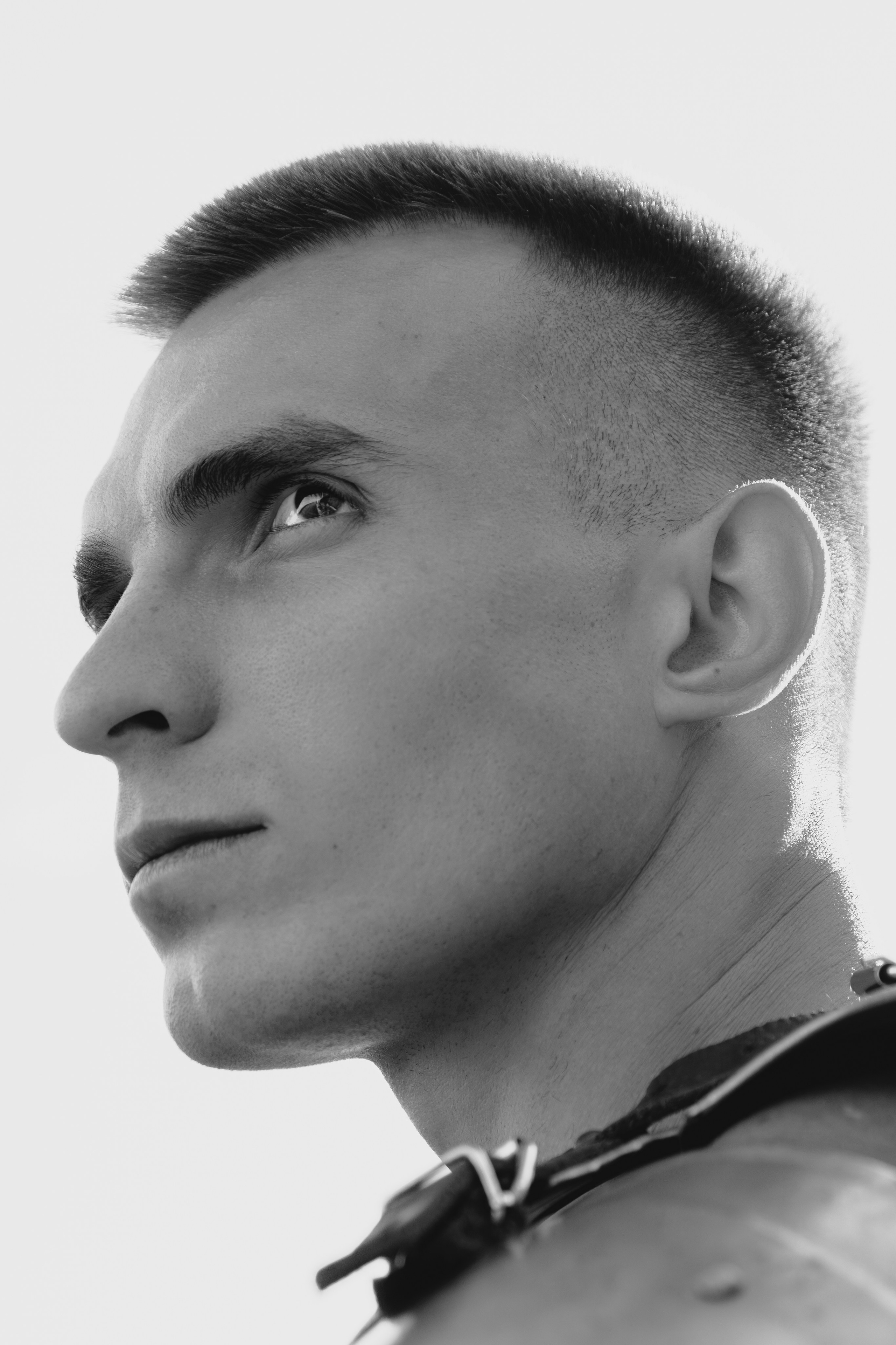 Чёрно-белый мужской портрет с фотосессии в Ростове Сергея