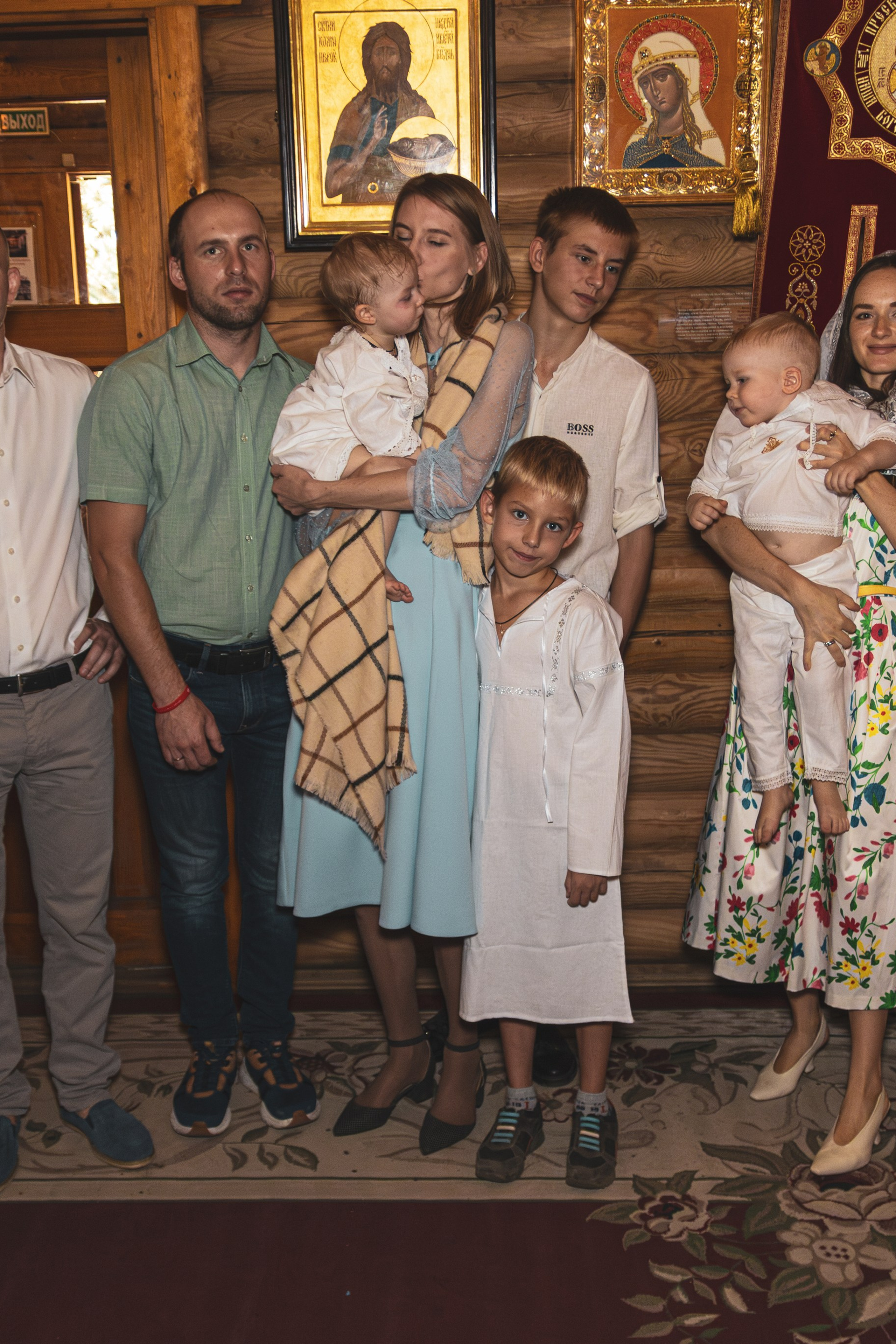 Фотограф крестин в Ростове на Дону, фотография в церке, храме, съёмка крестин в Ростове